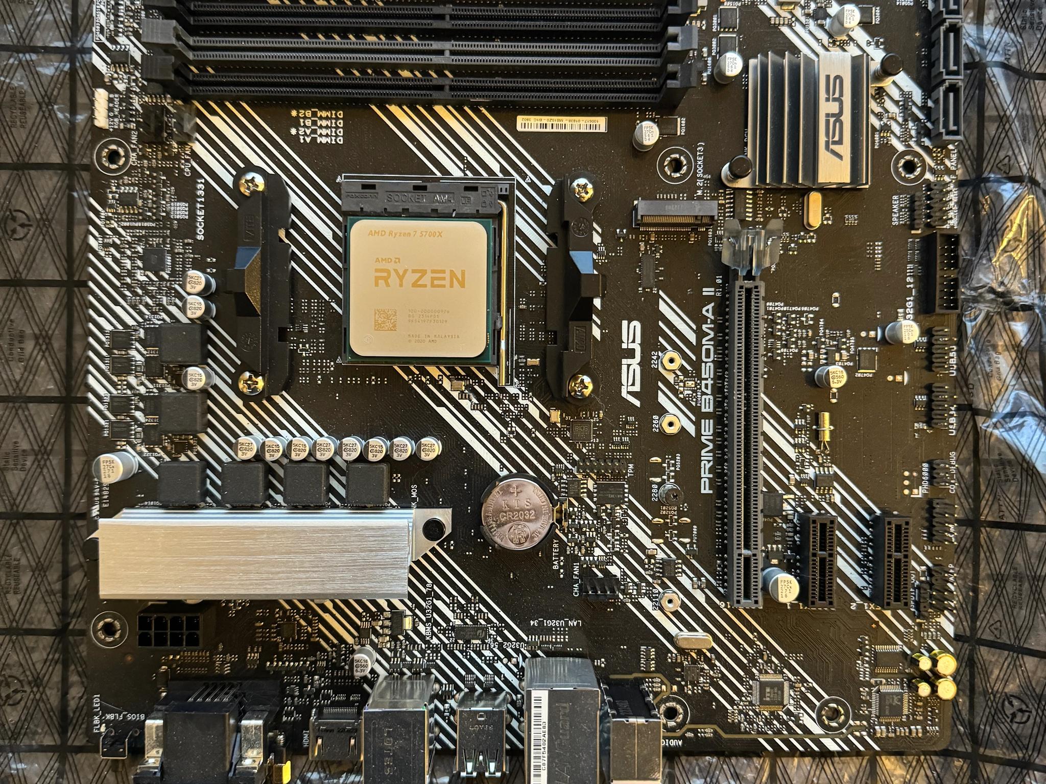 Bundle! Ryzen 7 5700X + Mobo & Ram
