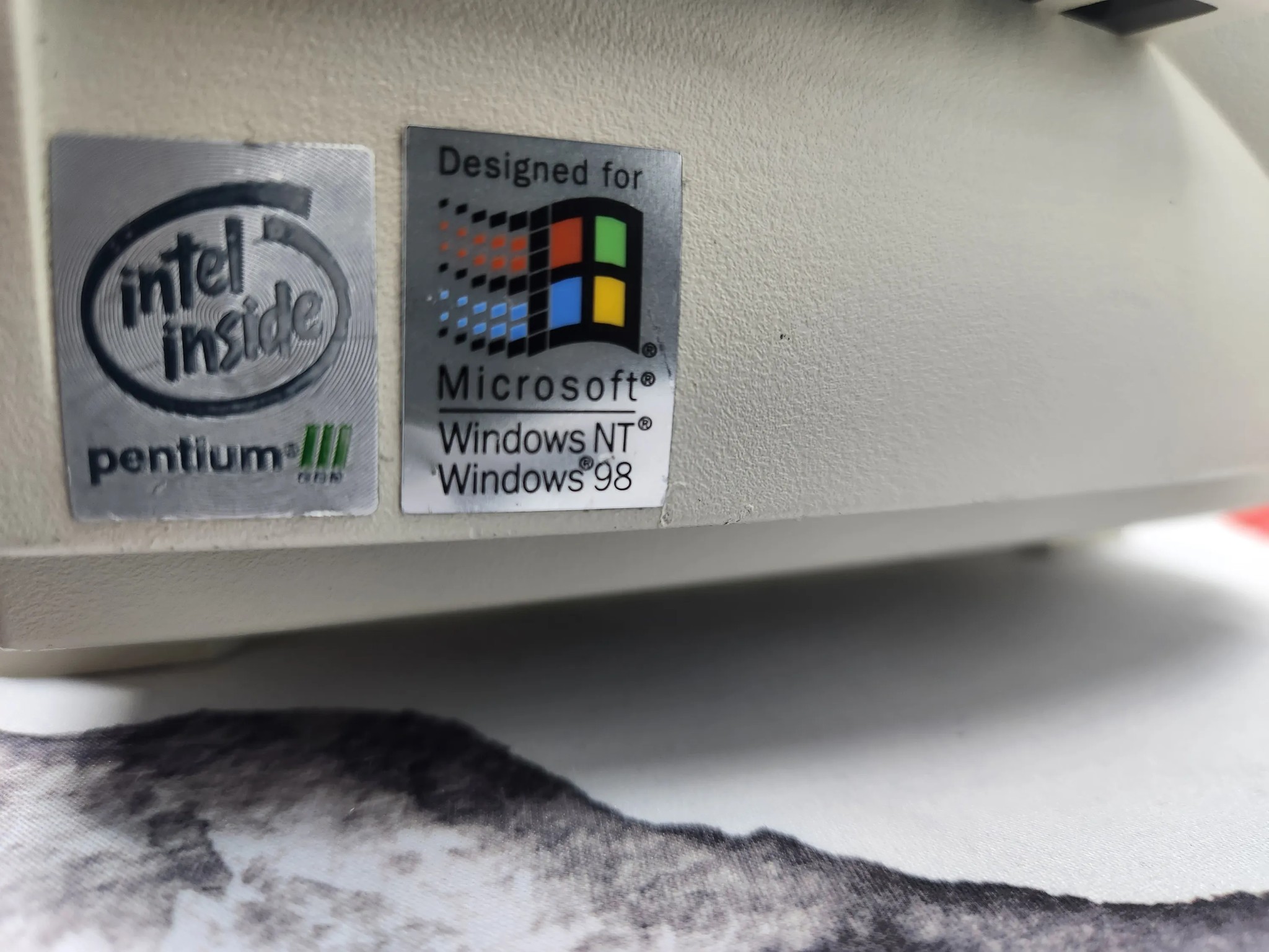 Sleeper Retro Gaming RIG Ryzen 5 / 32GB Ram/ 1TB SSD/ RTX 3070