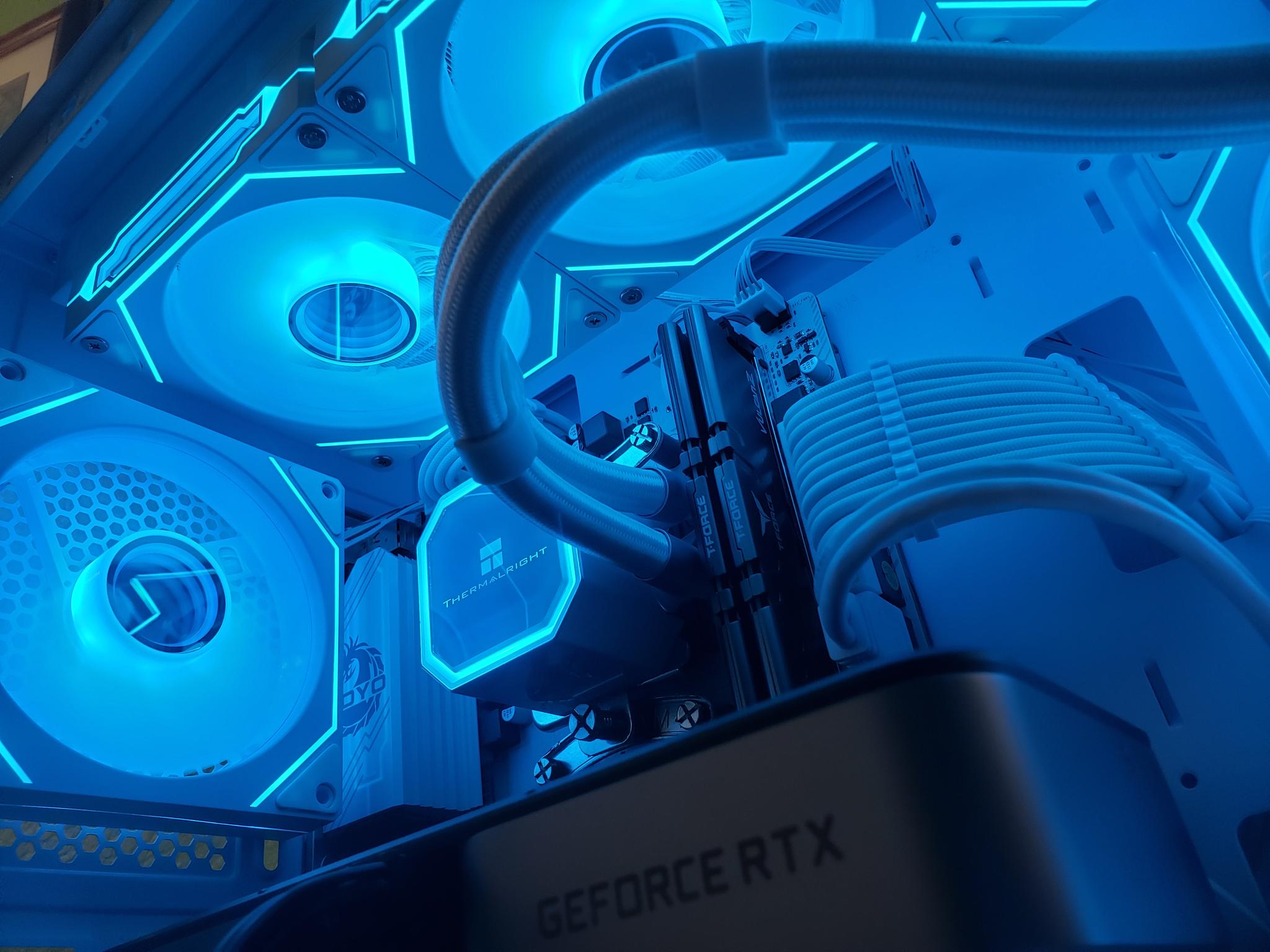 Gaming PC | RTX 3070 | Ryzen 7 3700x | 16GB RAM| Wi-Fi and Bluetooth