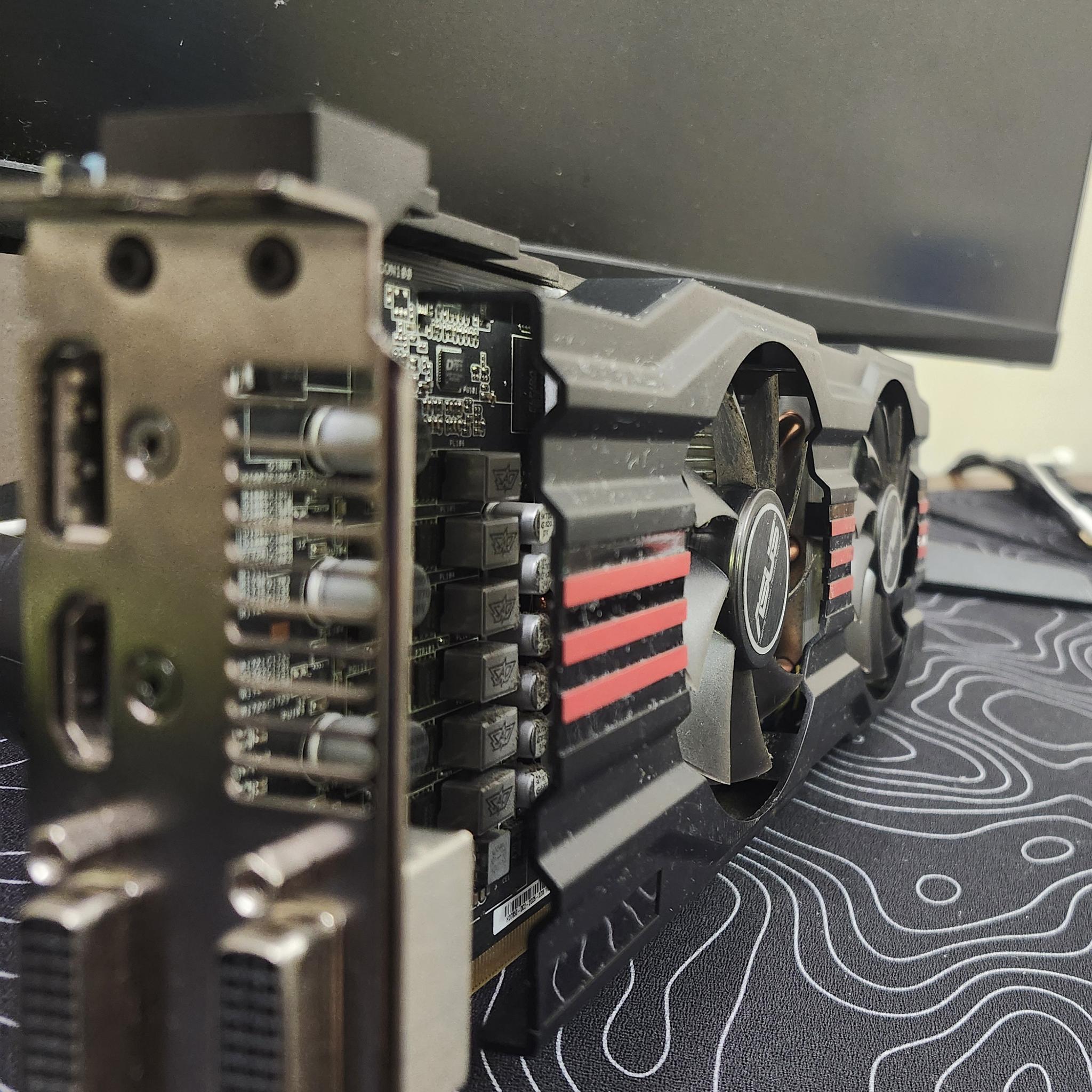 HD 7850 2GB ASUS