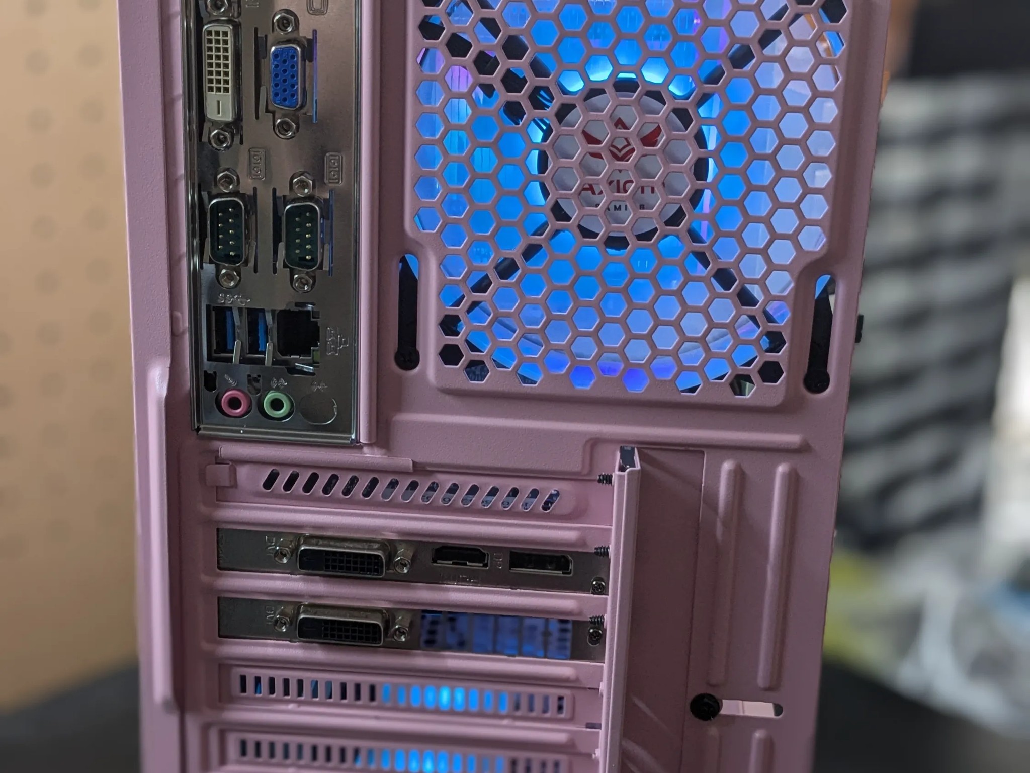 Obnoxiously Pink | 120 FPS Fortnite| Xeon (same as i7), 16GB RAM, 500GB SSD, R9 290 4GB, RGB, Wifi