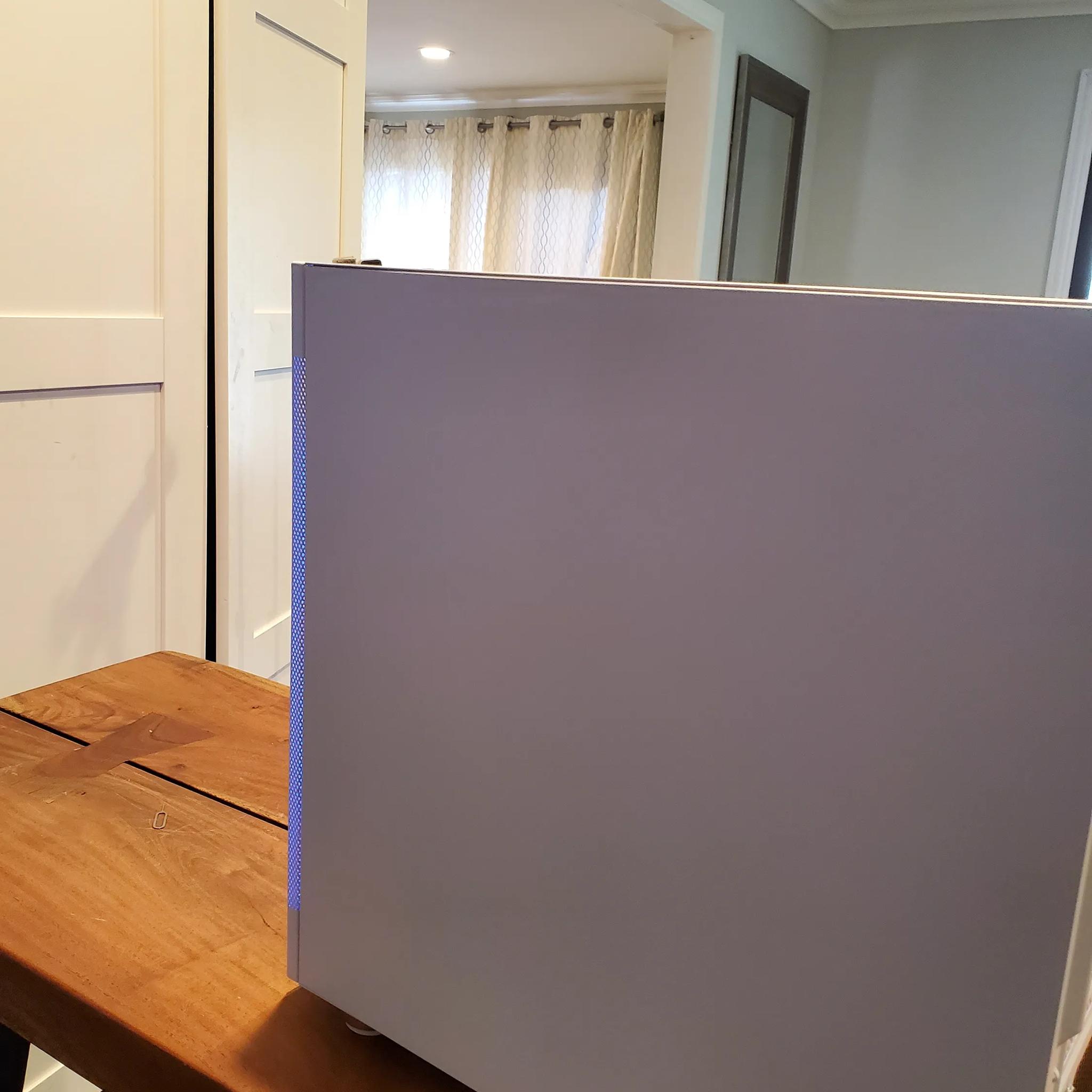 White Ryzen 5 / GTX 1080 build