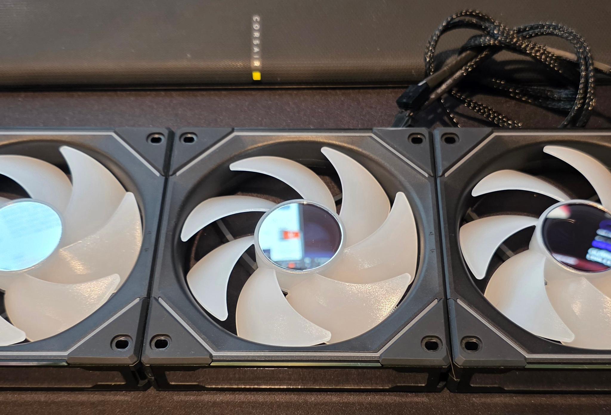 Lian Li UNI FAN SL-INF 120mm – NEW (No Original Box) 3X