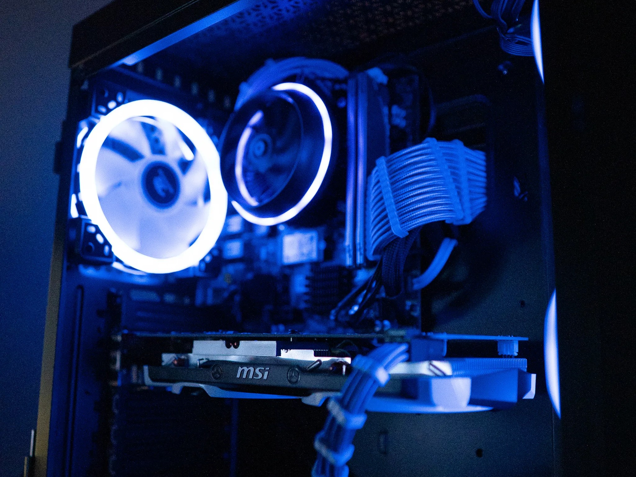 ⚫❄️ | NVIDIA GTX 960 | INTEL i5 4570 | 8GB RAM | 256GB NVME SSD + 250GB HDD | Arctic Blizzard 2.0
