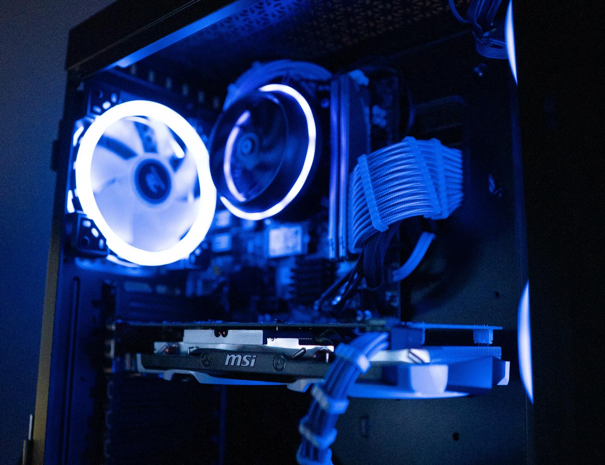 ⚫❄️ | NVIDIA GTX 960 | INTEL i5 4570 | 8GB RAM | 256GB NVME SSD + 250GB HDD | Arctic Blizzard 2.0