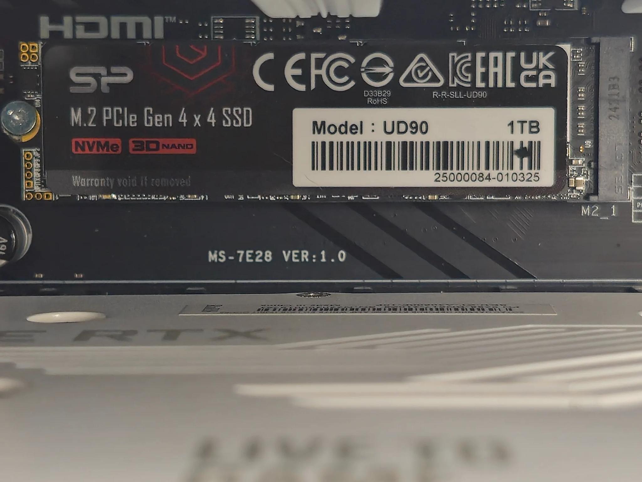 Icey / RTX 3060 12GB / Ryzen 5 8400f / 16GB DDR5 / 1TB SSD / MSI ZOTAC WHITE GAMING PC AM5