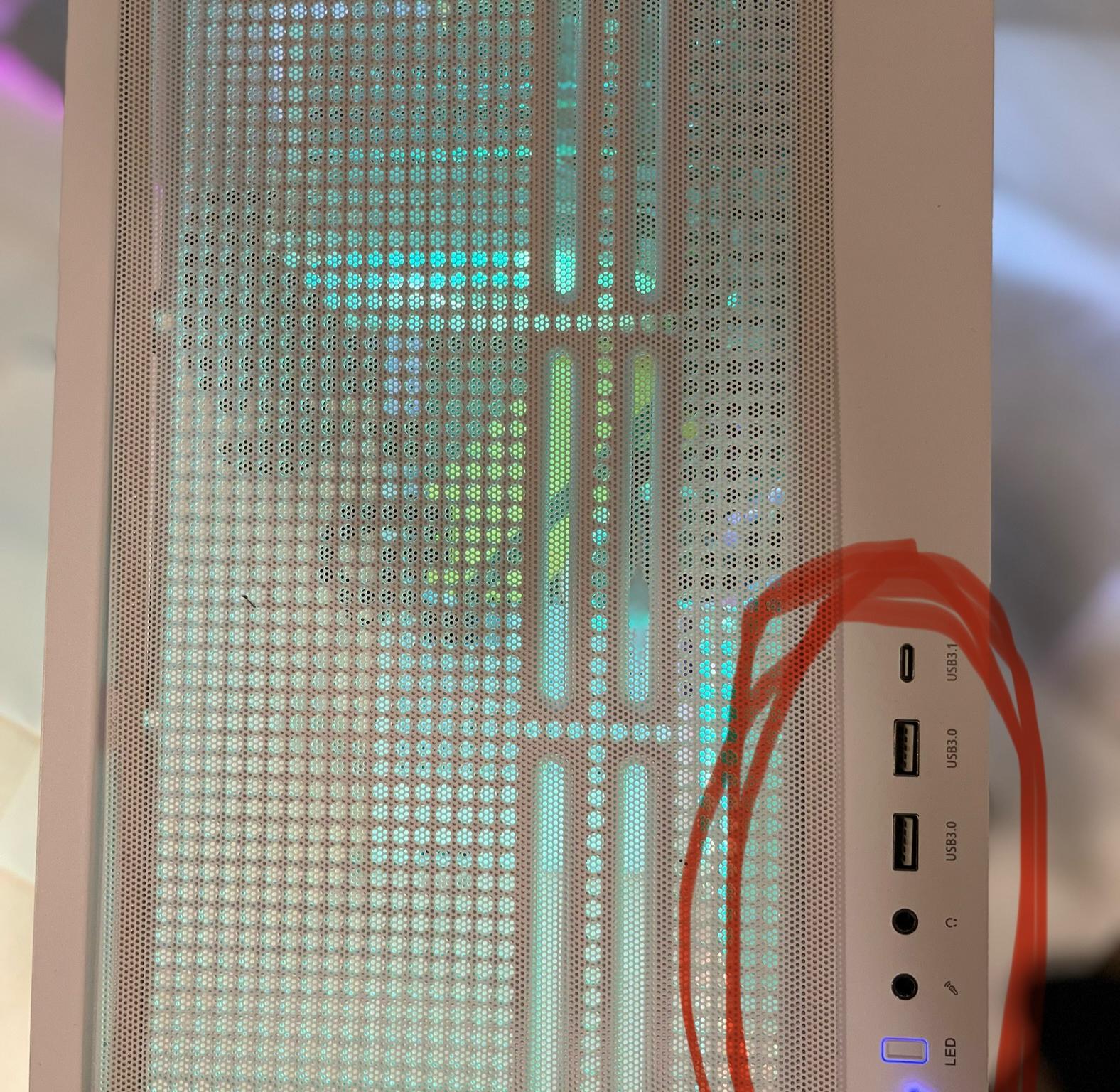 CUSTOM WHITE GAMING PC! (RYZEN 5 5500+NVIDIA GTX 1070) 100FPS BLACKOPS 6 FORTNITE VALORANT