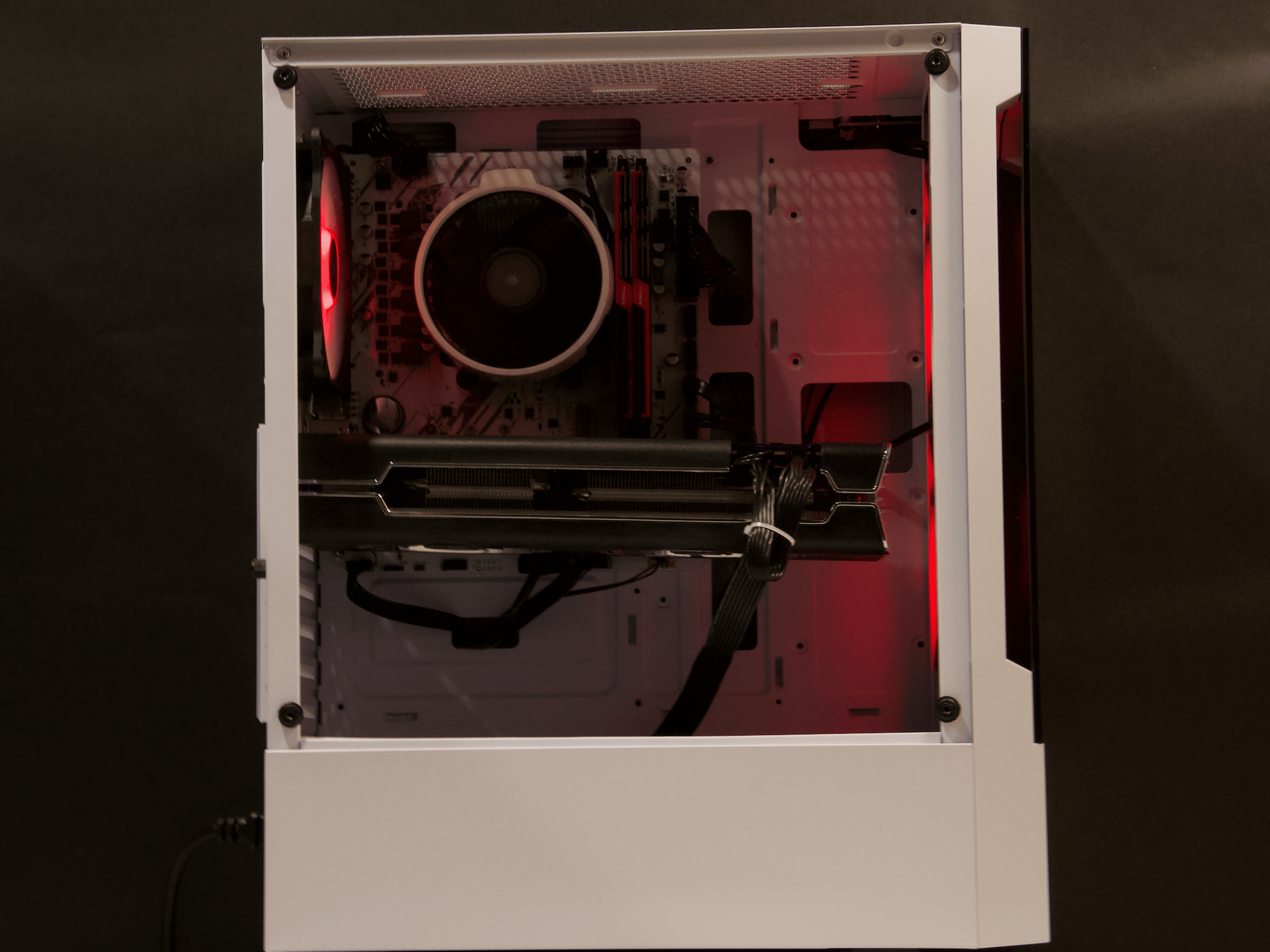 RX 5700 XT, Ryzen 5 3600, 16GB DDR4, 1TB Storage, WiFi - Gaming PC