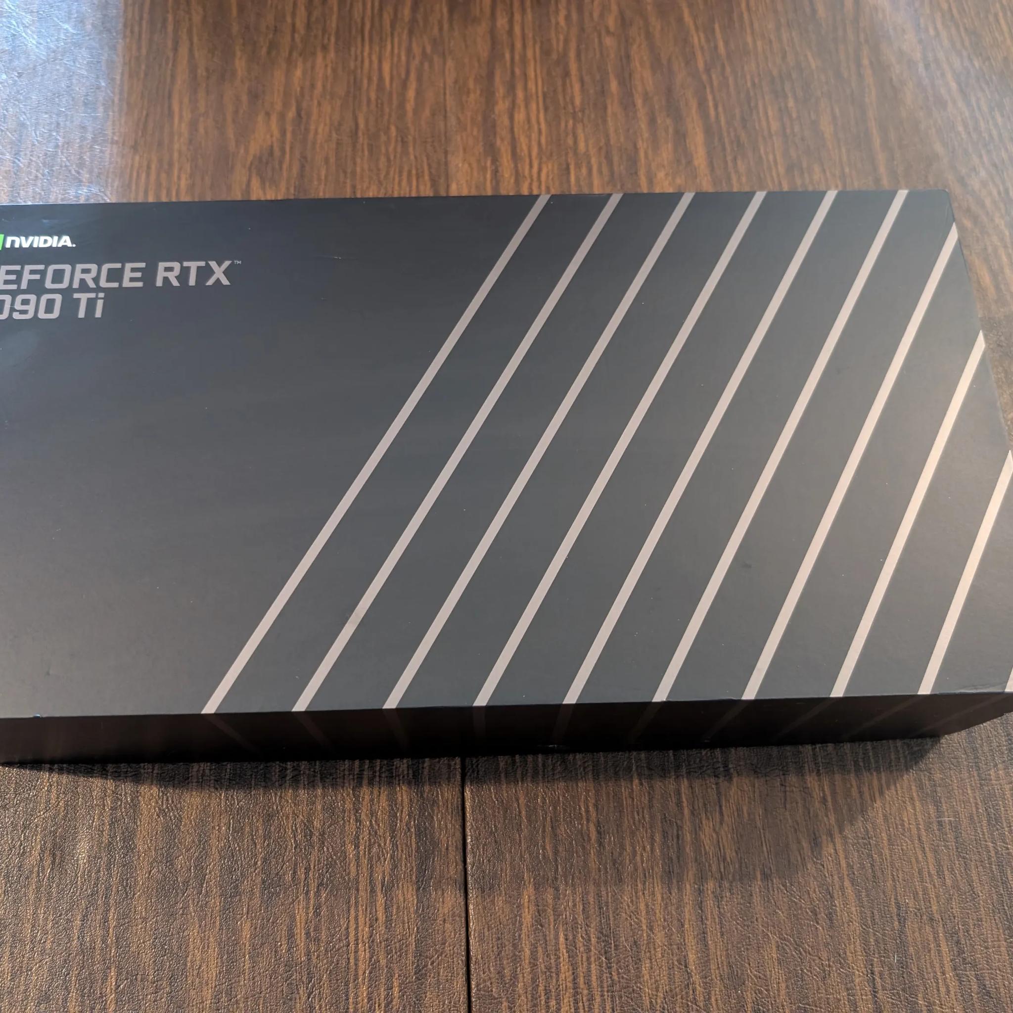 NVIDIA GeForce RTX 3090 Ti 24GB GDDR6X - FOUNDERS EDITION