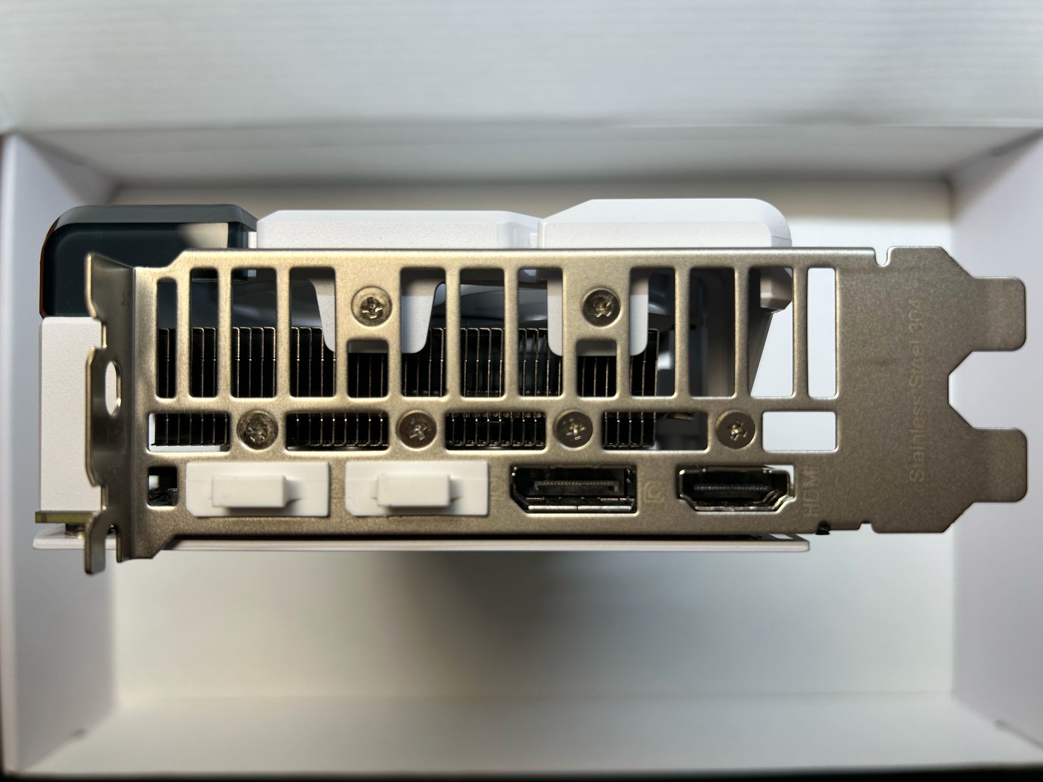 ASUS Dual GeForce RTX 4060 White OC Edition