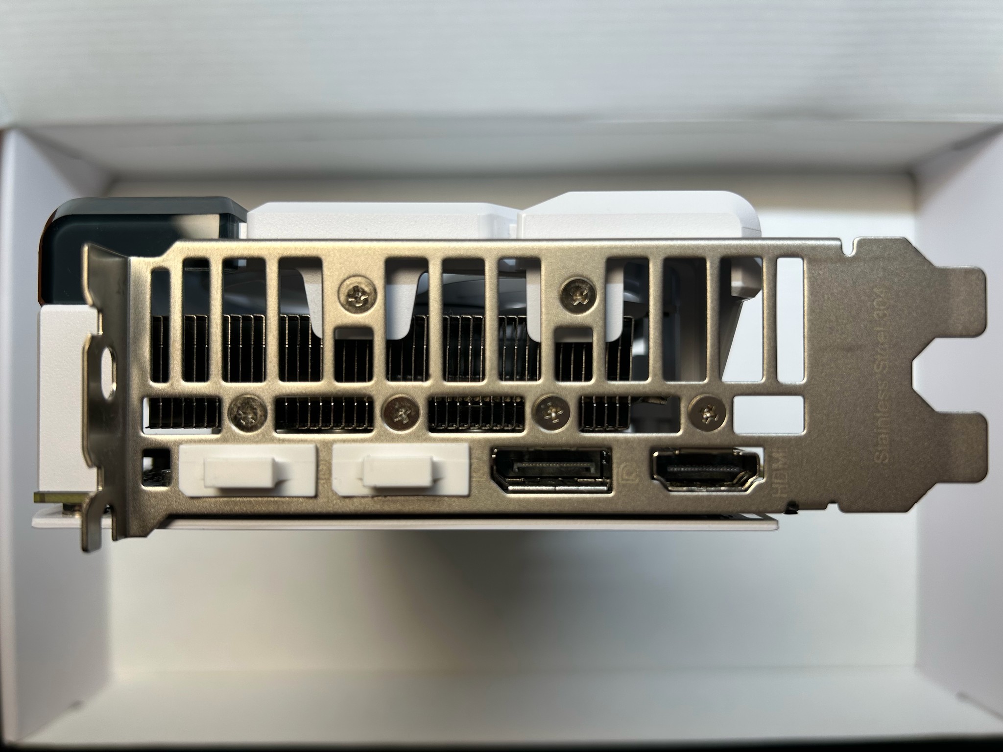 ASUS Dual GeForce RTX 4060 White OC Edition