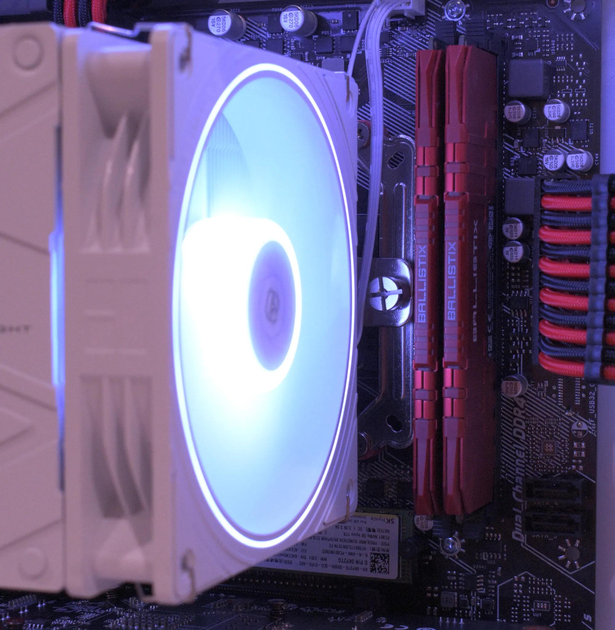 1080p Beast | Ryzen 5 3600 | RX 6600 8GB | 32GB DDR4 | 1TB nVME SSD | 1080p White/Red Gaming PC RGB