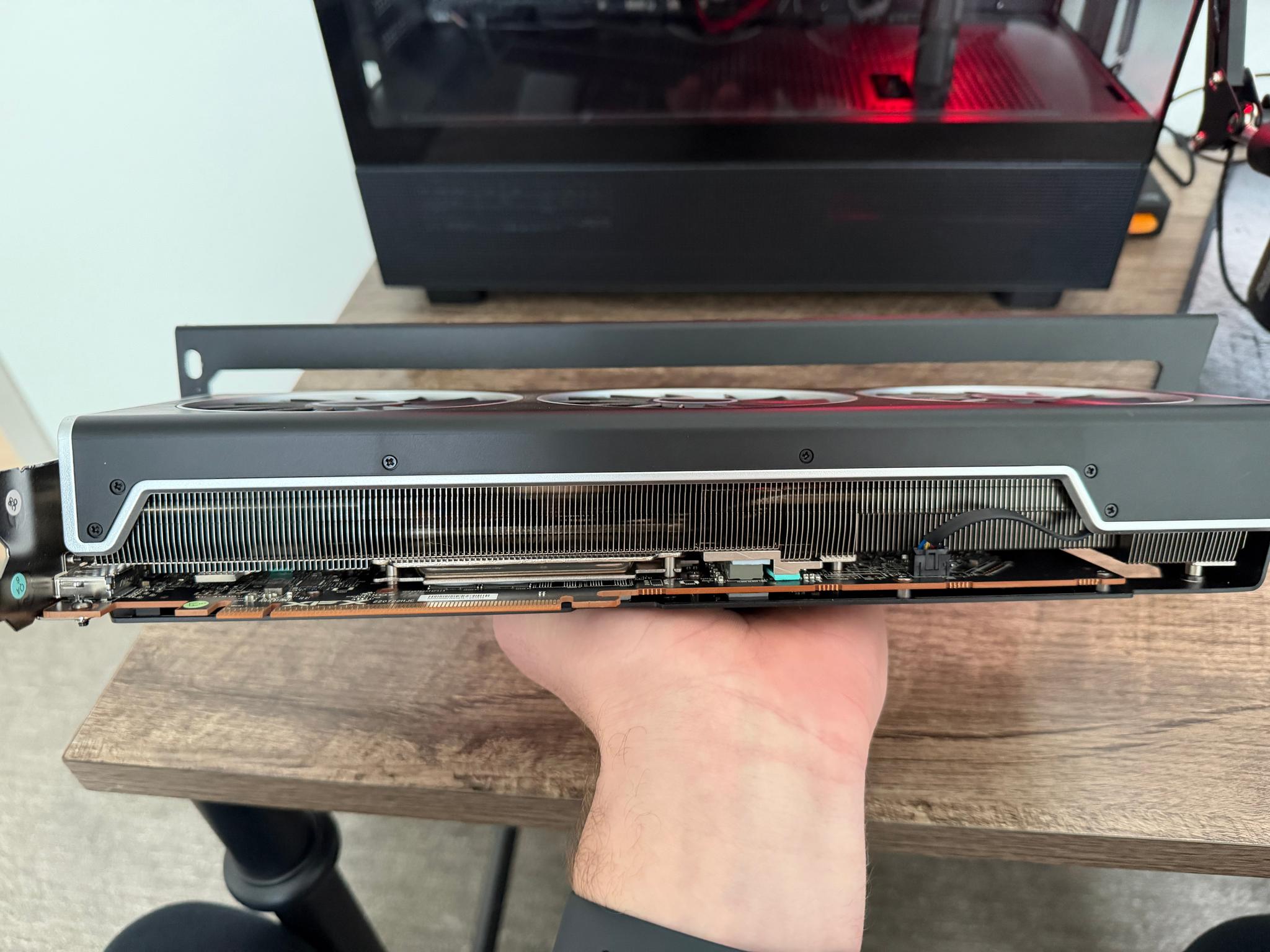 XFX Speedster MERC 310 Radeon RX 7900 XT