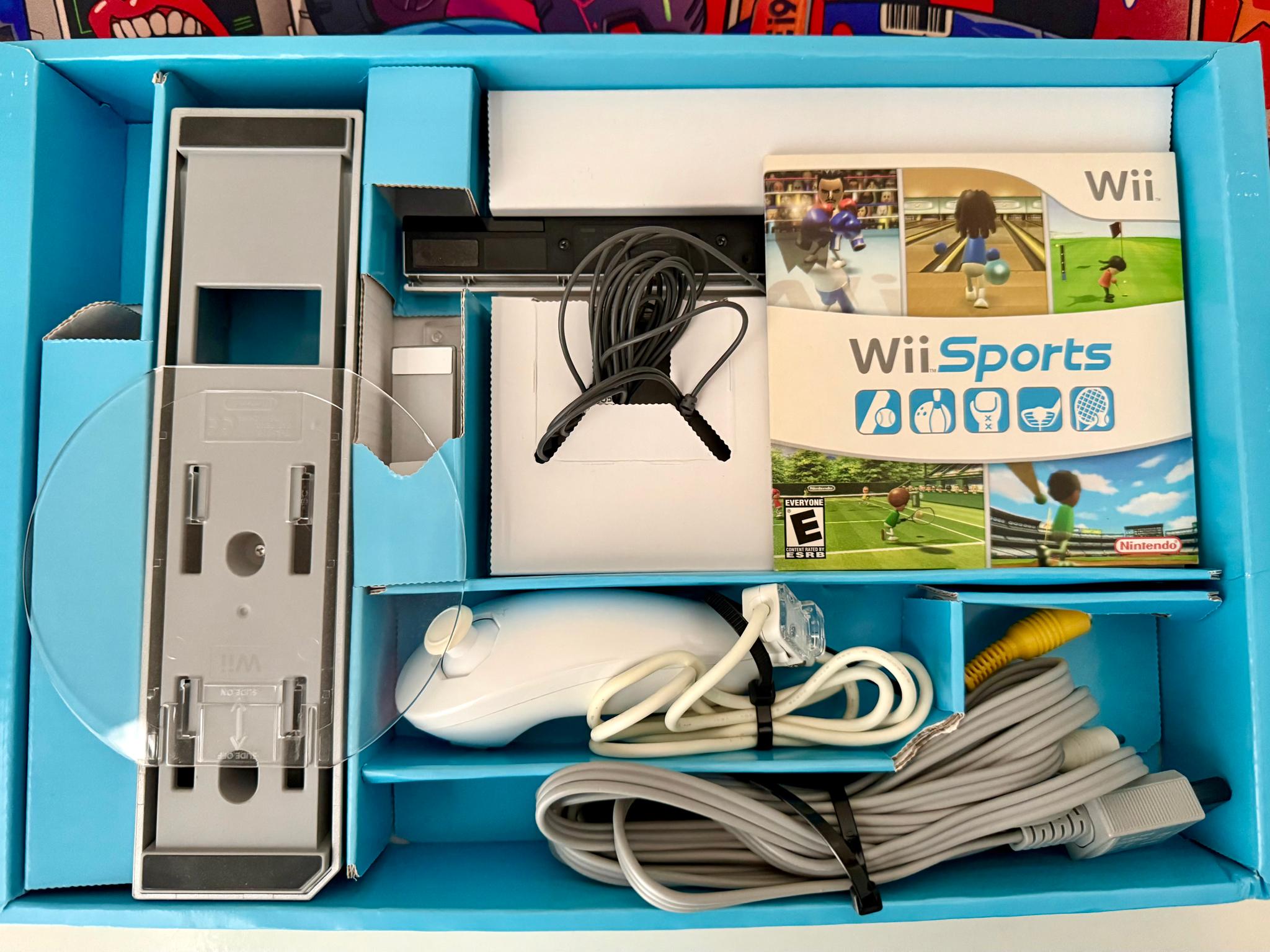 Nintendo Wii Gaming Console + Wii Sports | Controllers | 3 Games