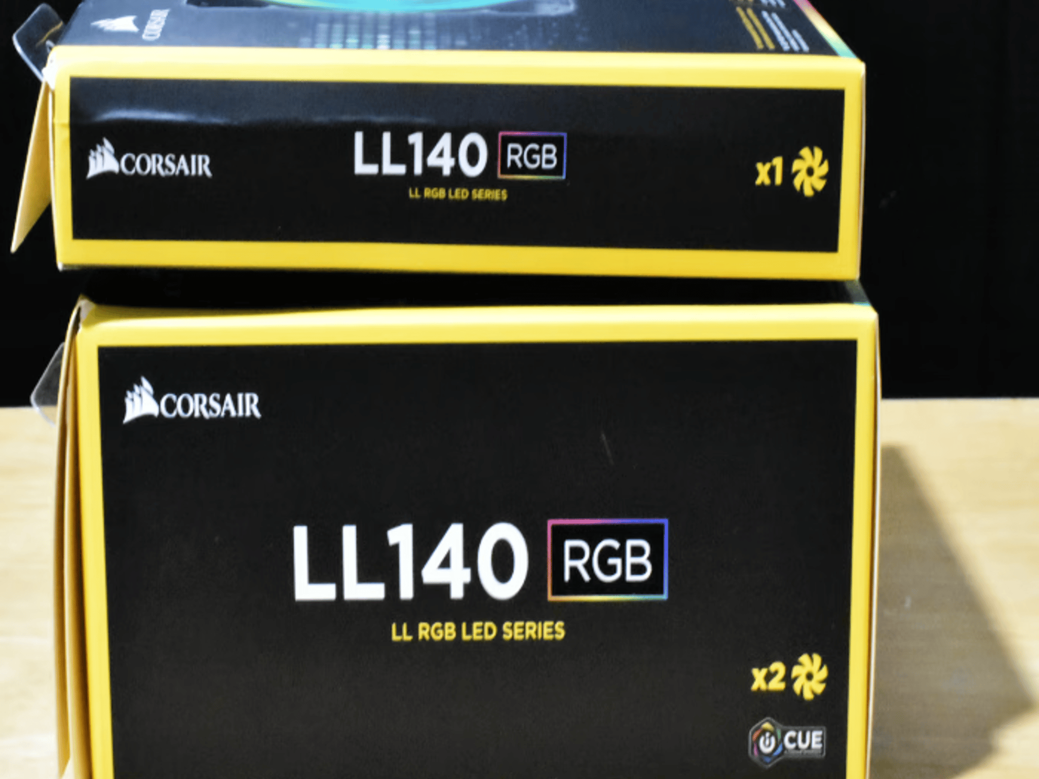 CORSAIR - LL Series 140mm Case Cooling Fan Kit with RGB lighting Pack with 3 fans