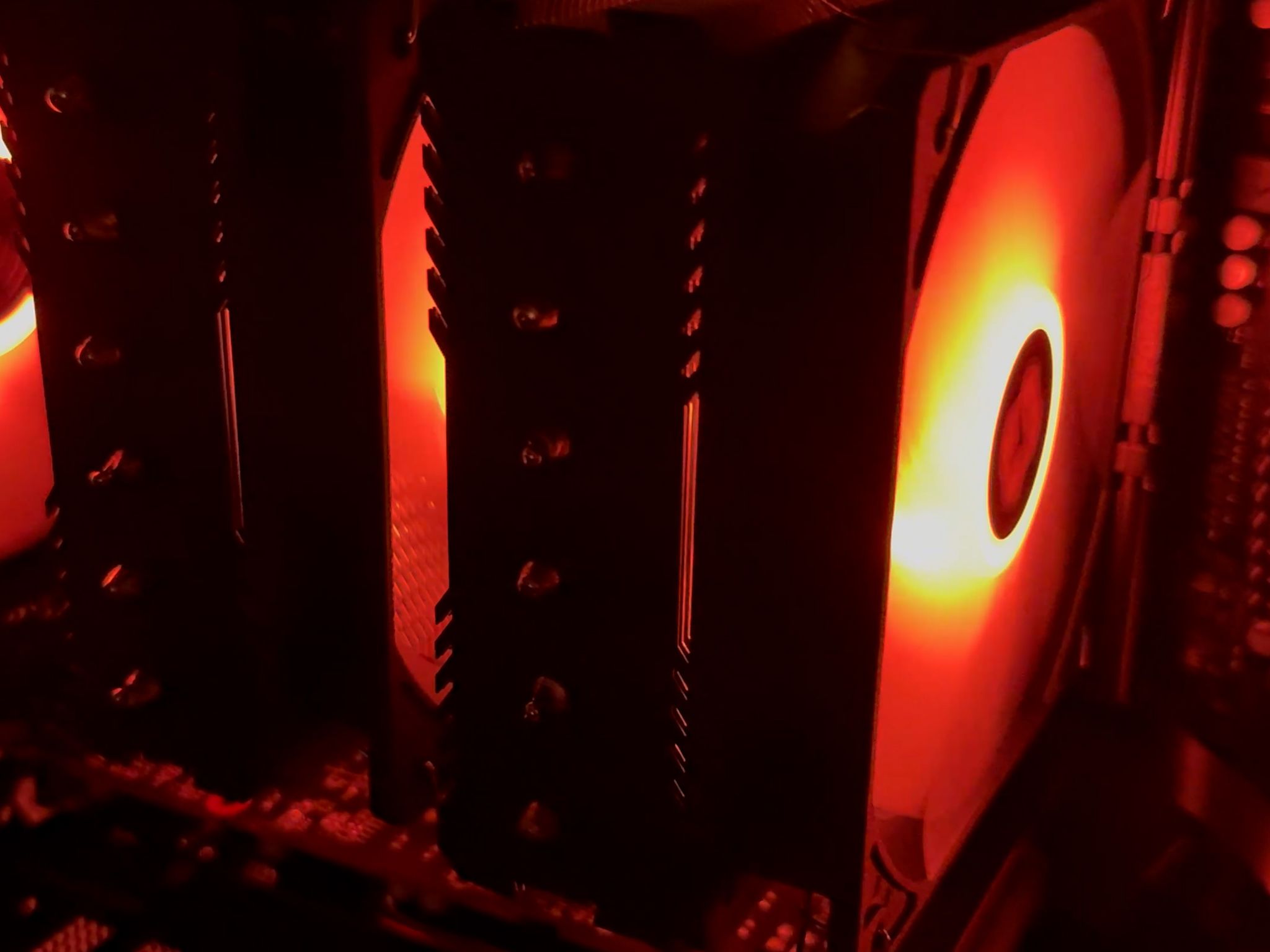 🌑 Tenebris 🌑 AMD RX 6600 XT / AMD R5 3600 / 1TB NVME / 16GB DDR4 RAM / Air Cooled / Windows 11 Pro