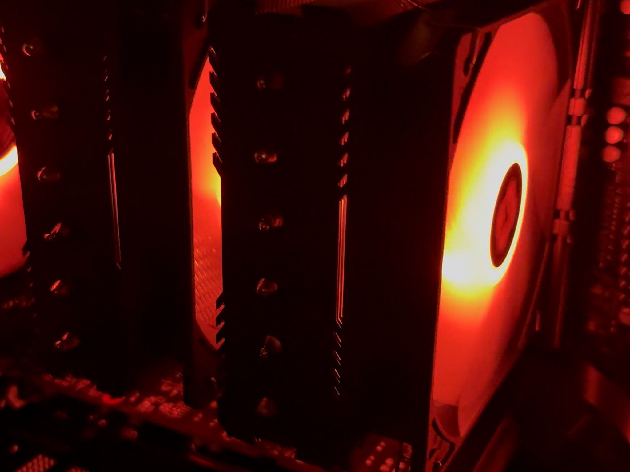 🌑 Tenebris 🌑 AMD RX 6600 XT / AMD R5 3600 / 1TB NVME / 16GB DDR4 RAM / Air Cooled / Windows 11 Pro