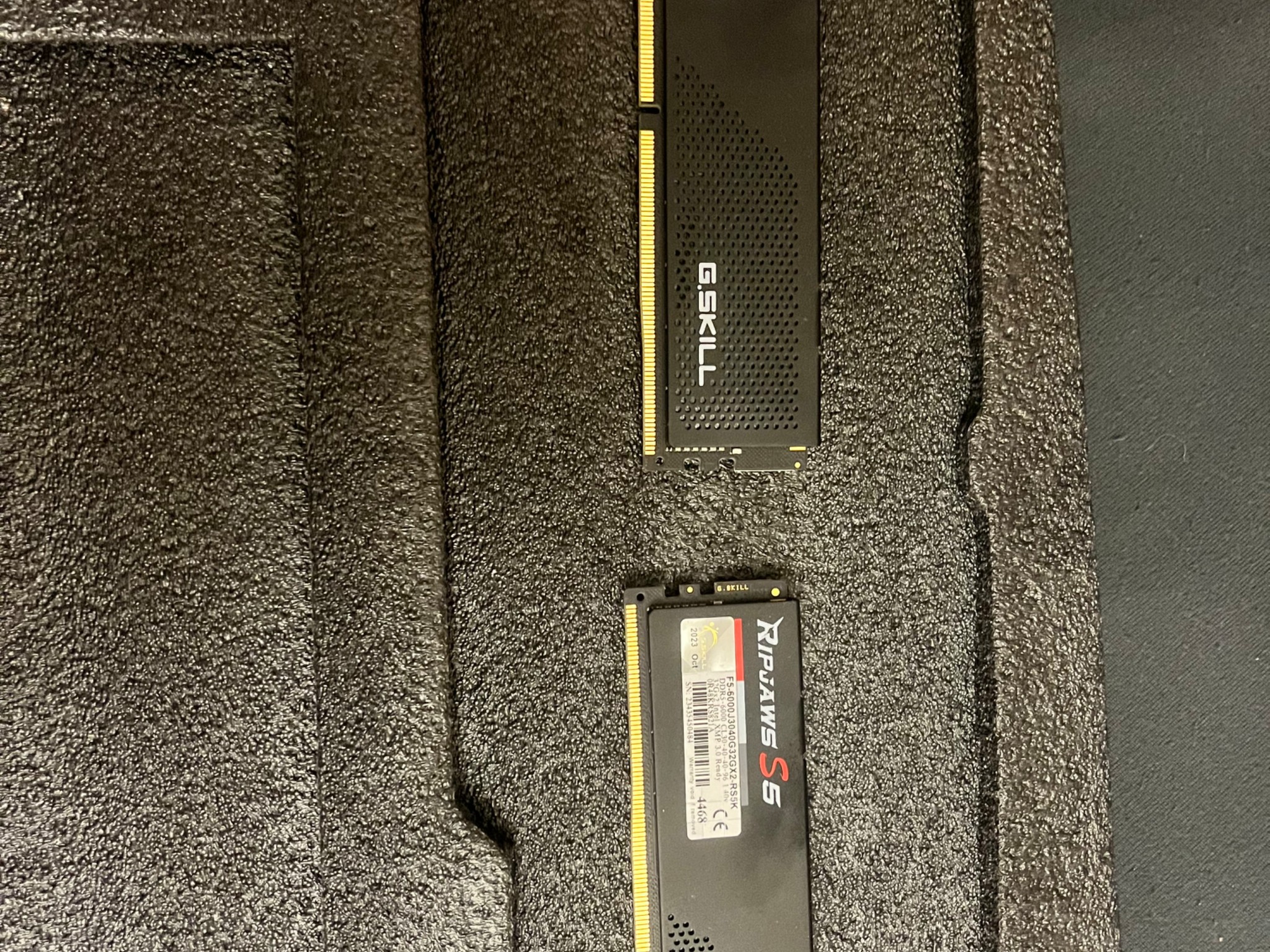 G.SKILL Ripjaws S5 DDR5 RAM 64GB (2x32GB) 6000MT/s CL30-40-40-96 1.40V