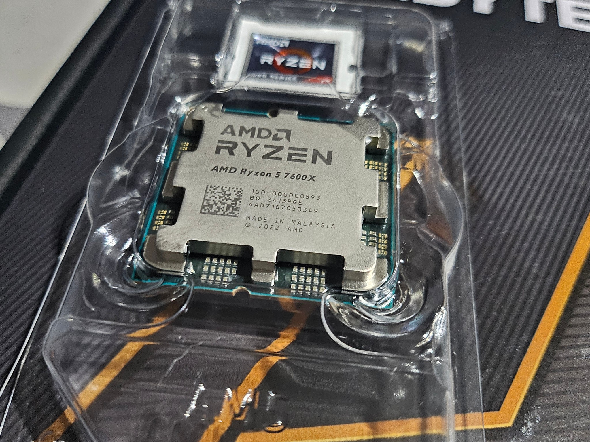 AMD Ryzen 5 7600X + Gigabyte A620M S2H AM5 CPU/Motherboard Combo - Works