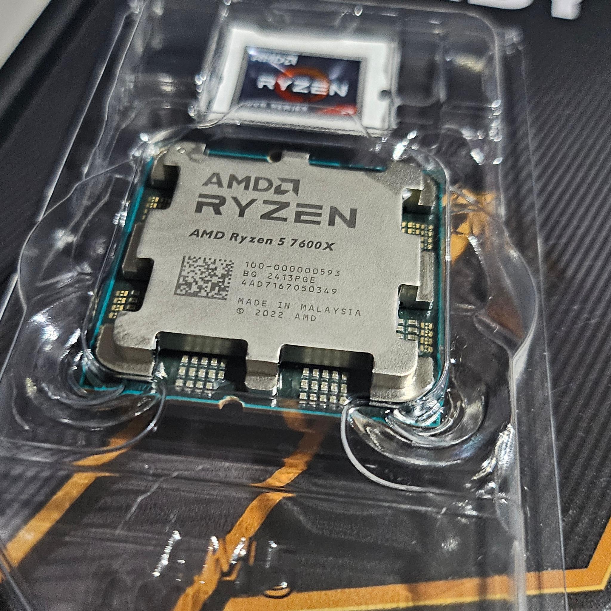 AMD Ryzen 5 7600X + Gigabyte A620M S2H AM5 CPU/Motherboard Combo - Works