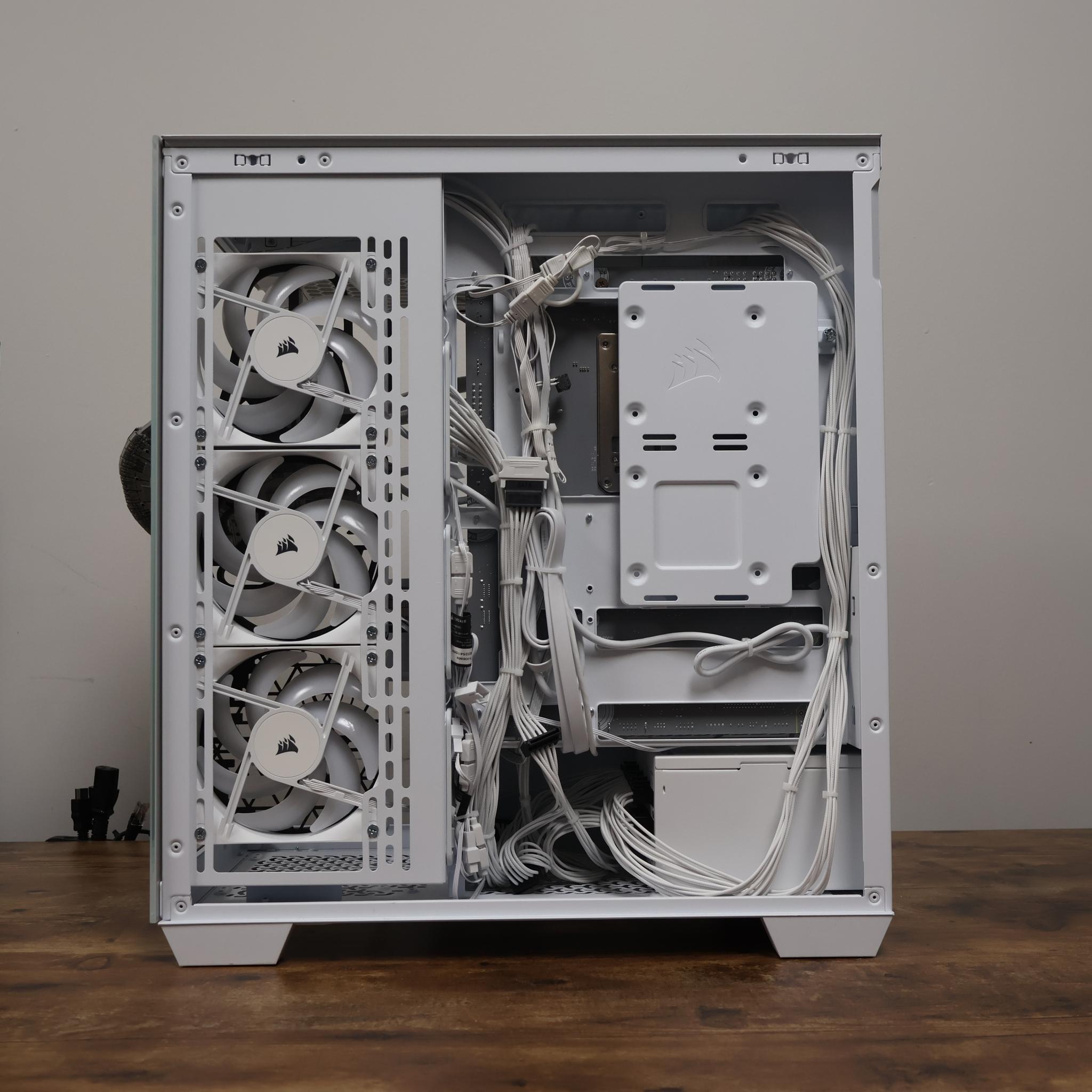 Star Wars RX 9070 XT Gaming PC – Ryzen 7 9800X3D | 32GB DDR5 6000MHz | 2TB NVMe | 1440p / 4K Gaming