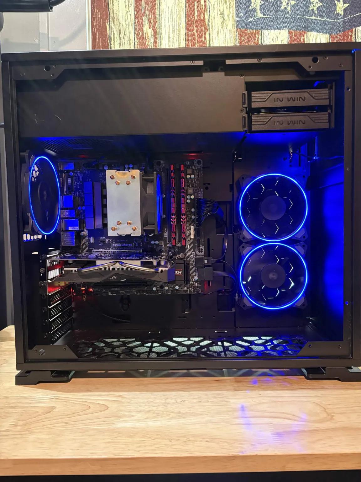 Black Cat Customs Shadowclaw - Ryzen 7 1700 / RX 560 / 16GB RAM / 256GB SSD + 1TB HDD