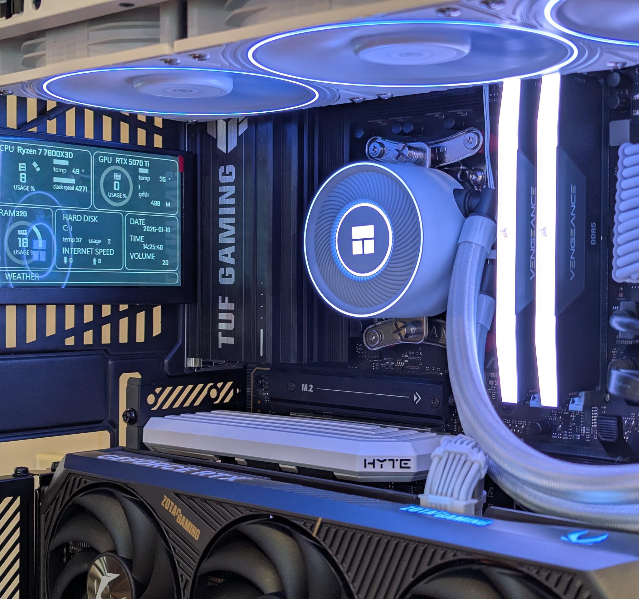 🐼 Ryzen 7 7800x3d | RTX 5070 Ti 16gb | 32GB DDR5-6000 | 4 TB SSD 🐼