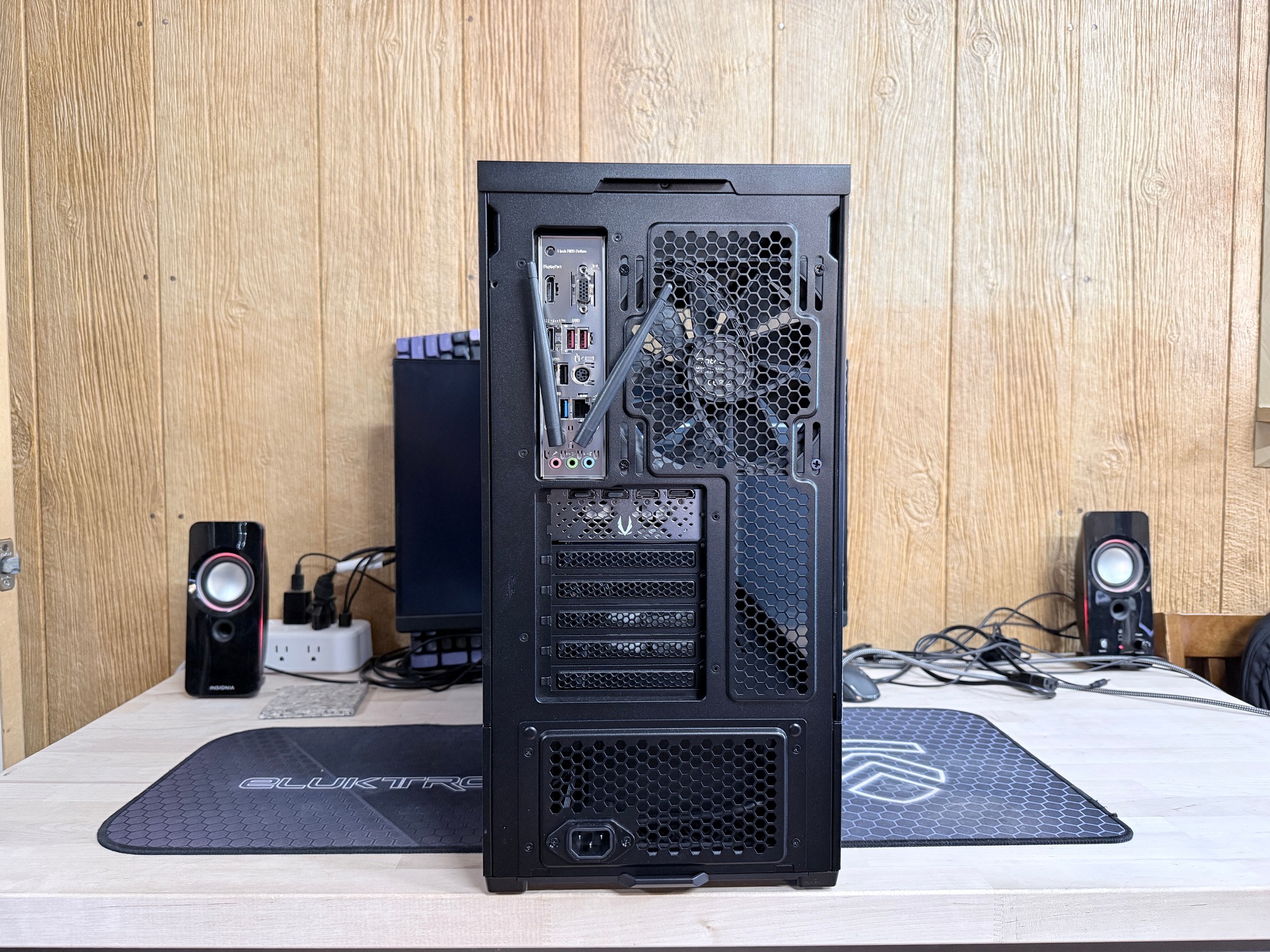 AMD Ryzen 5 5500, 16GB DDR4, 1TB NVME, RTX 4060 8GB - NEW & OPEN-BOX BUILD!
