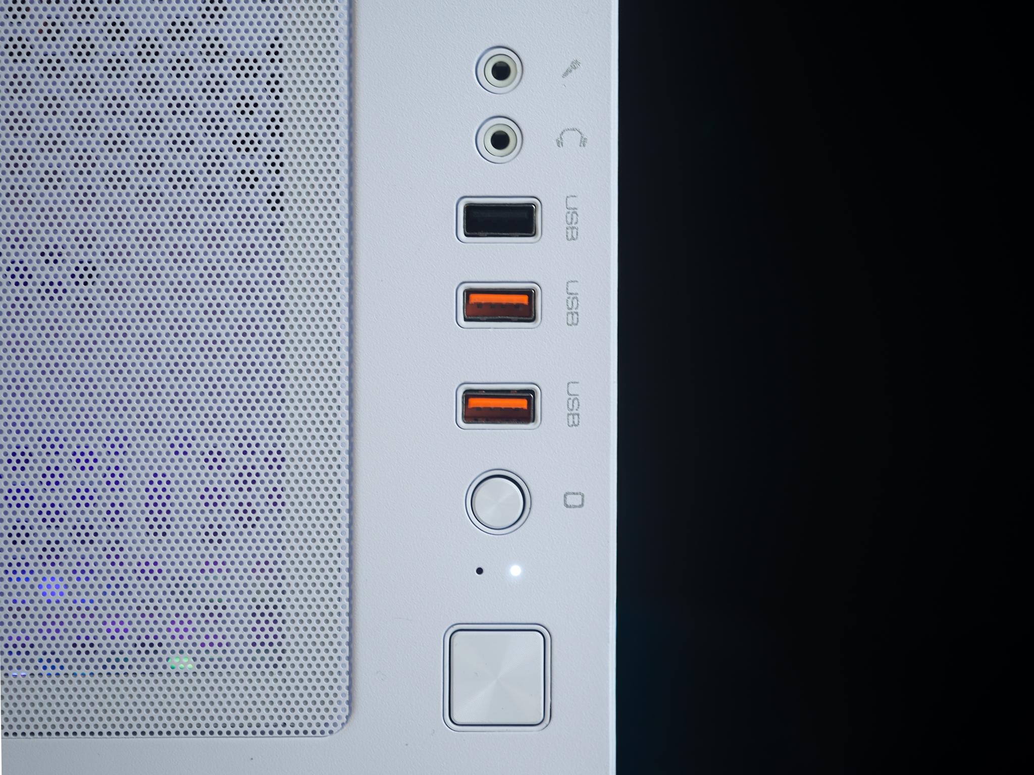 EXT ICE Mini 50X - Ryzen 5 5500, RTX 5060 8GB, 32GB DDR4 Memory