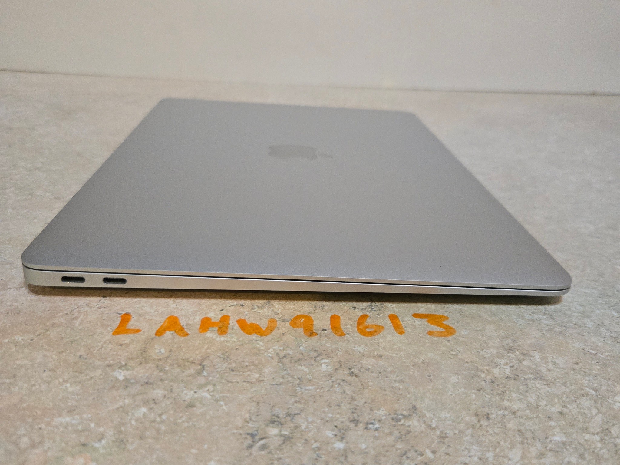 Apple Macbook Air 13 Inch Laptop - 2020 - intel i3 - 256GB SSD - Model A2179
