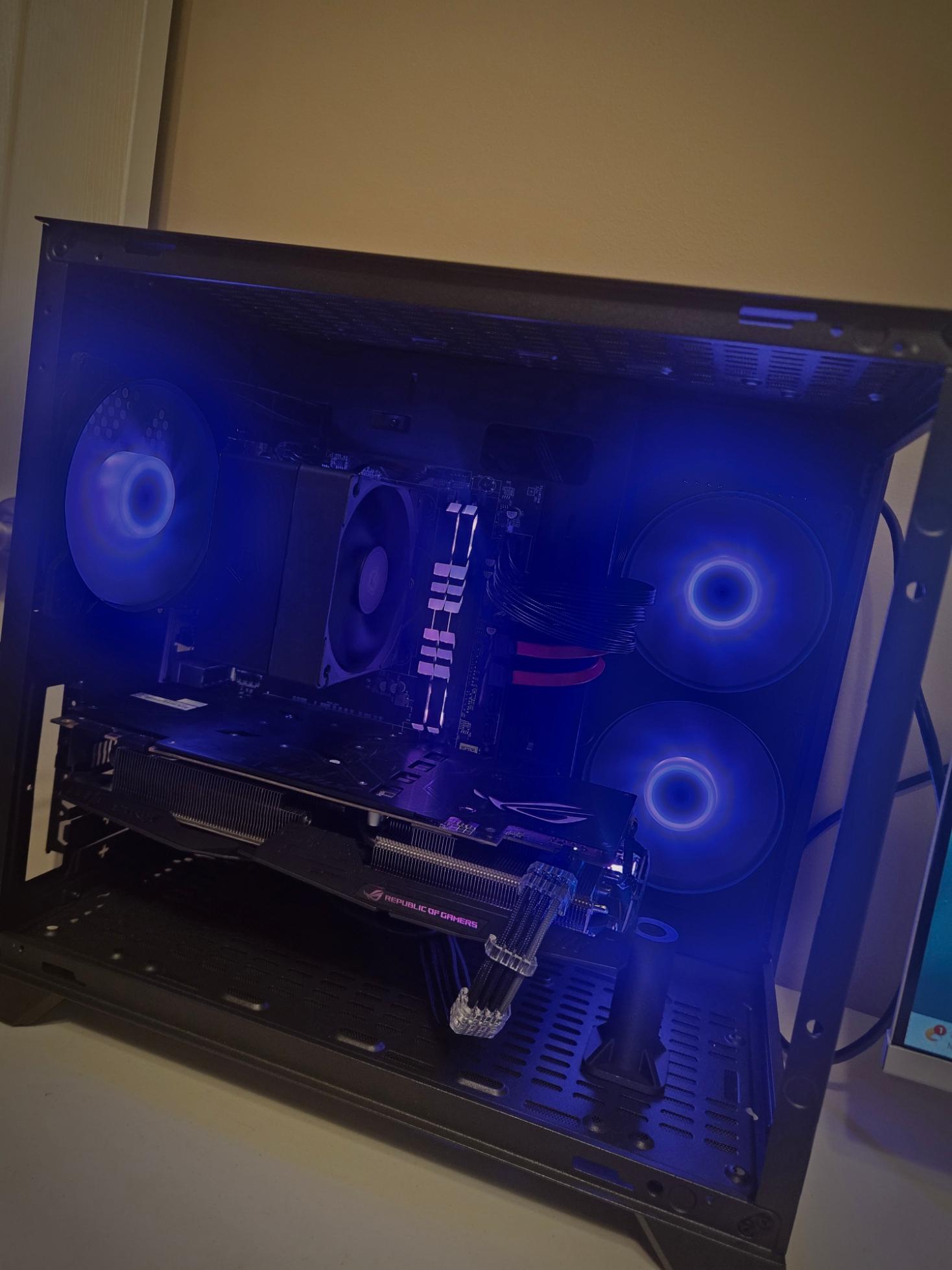 GTX 1070 TI, Ryzen 5 5500, 16 GB DDR4, Sleek Black Design with RGB
