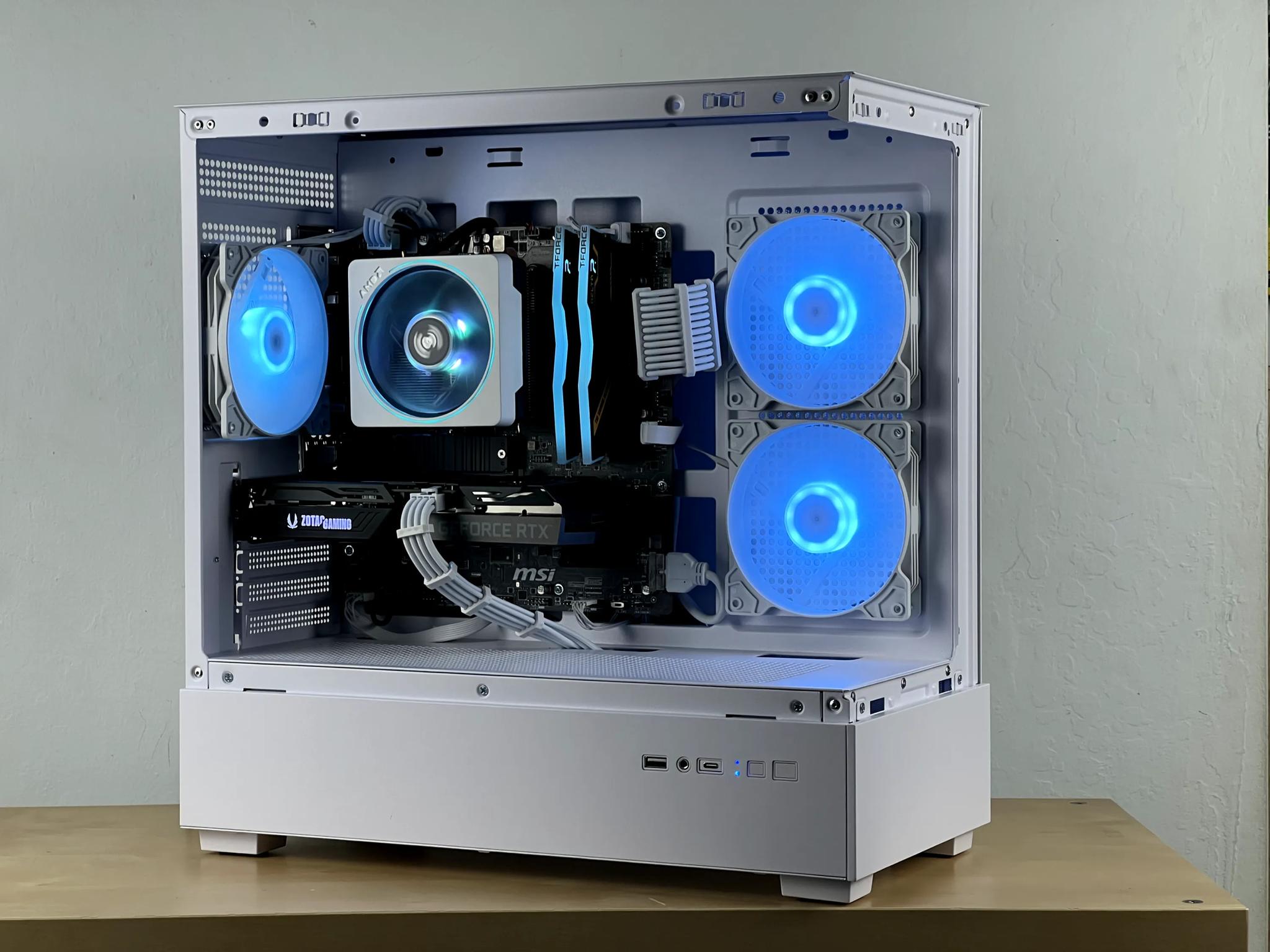 🧊 Fast and Clean White Gaming PC | RTX 3060 TI | AMD Ryzen 7 3700X | 1TB SSD | 16GB RAM | 🧊