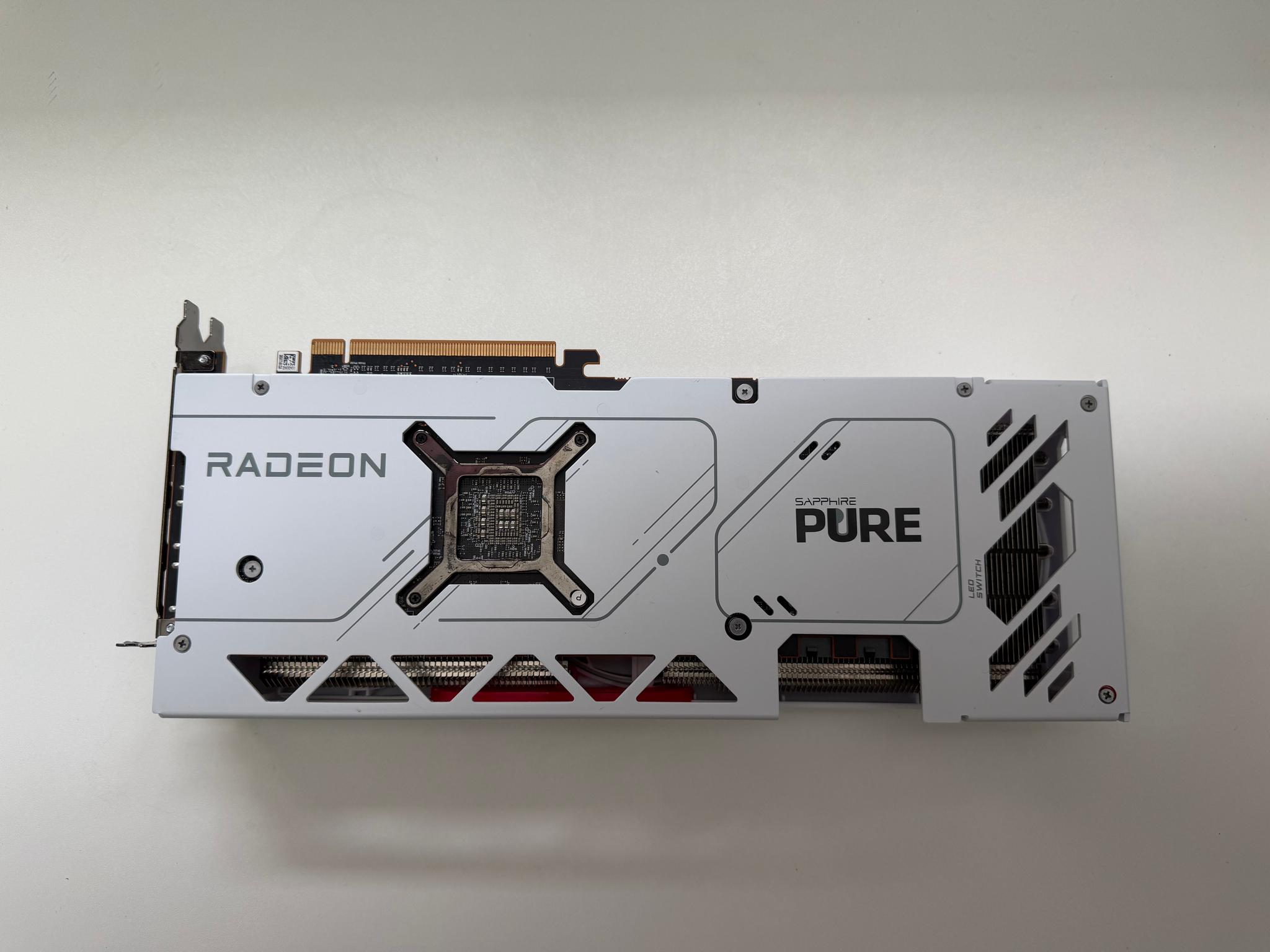 AMD Radeon RX 7800 XT - Image 4