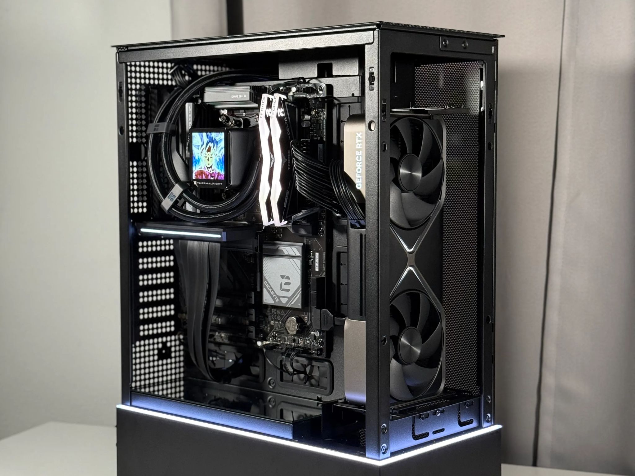 (9800X3D/5080) - Ryzen 7 9800X3D, Nvidia RTX 5080 16GB, 32gb DDR5, 2TB NVME, LCD SCREEN