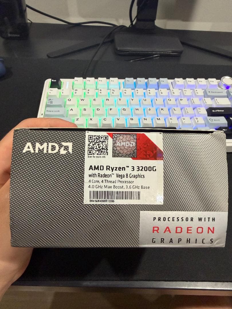 AMD Ryzen 3 3200G