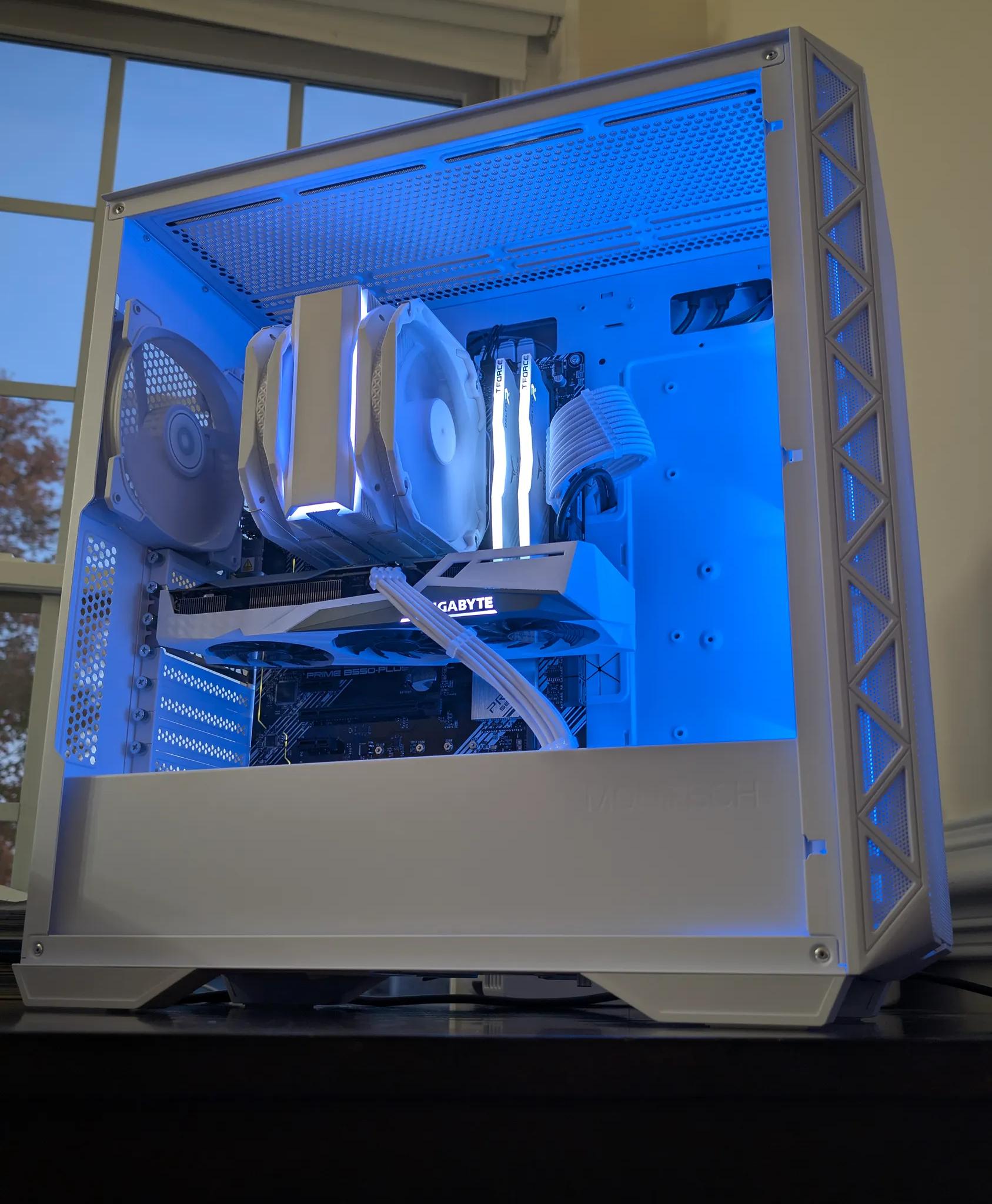 ❄️🧊👻FROZEN GHOST👻🧊❄️CUSTOM WHITE RTX 3060 12GB|AMD RYZEN 5 3600|ASUS PRIME B550-PLUS|1080P BEAST