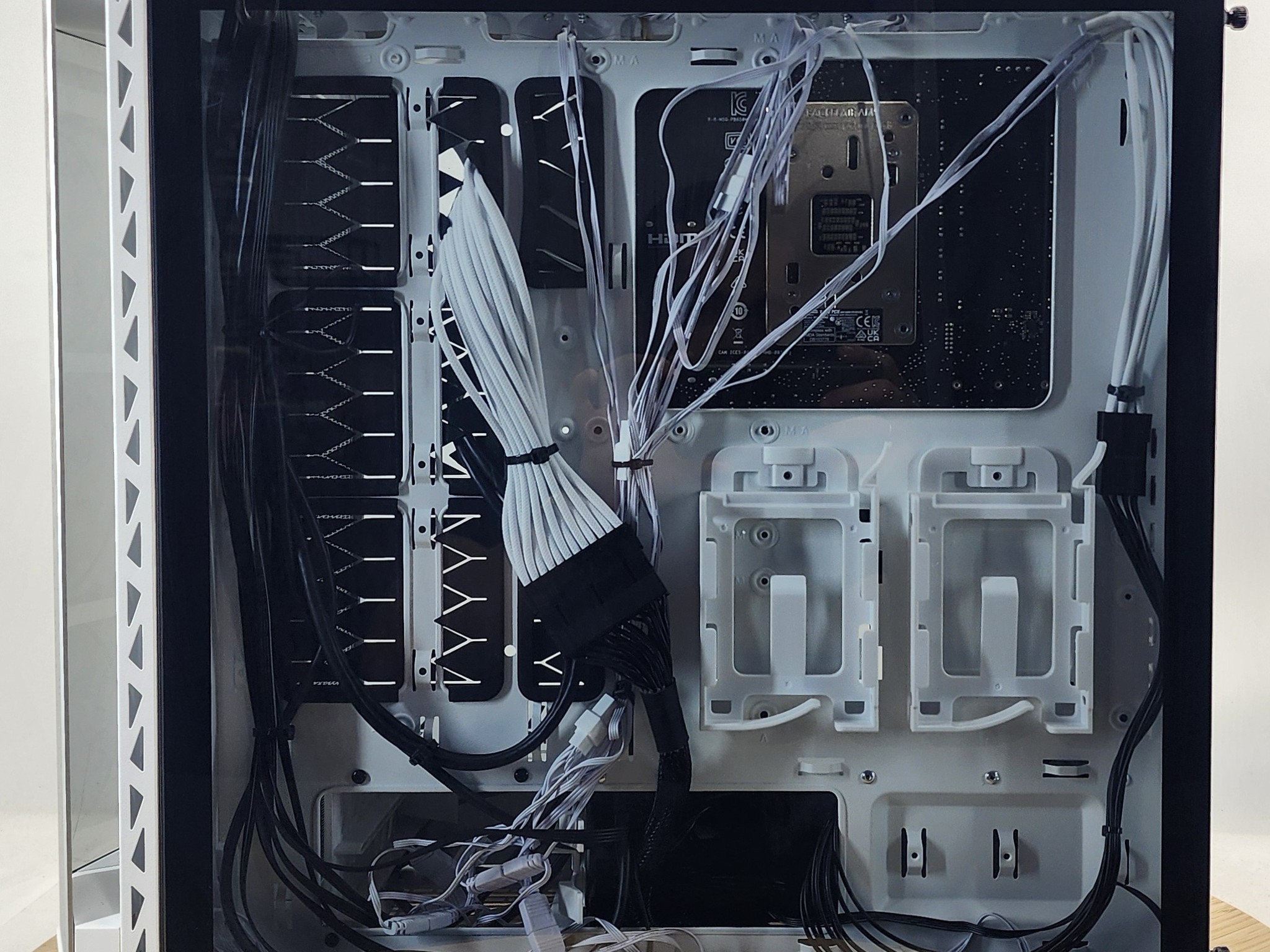 Gaming PC Ryzen 5 9600X 16GB RAM 1TB SSD RTX 5060  8GB Windows 11 Computer