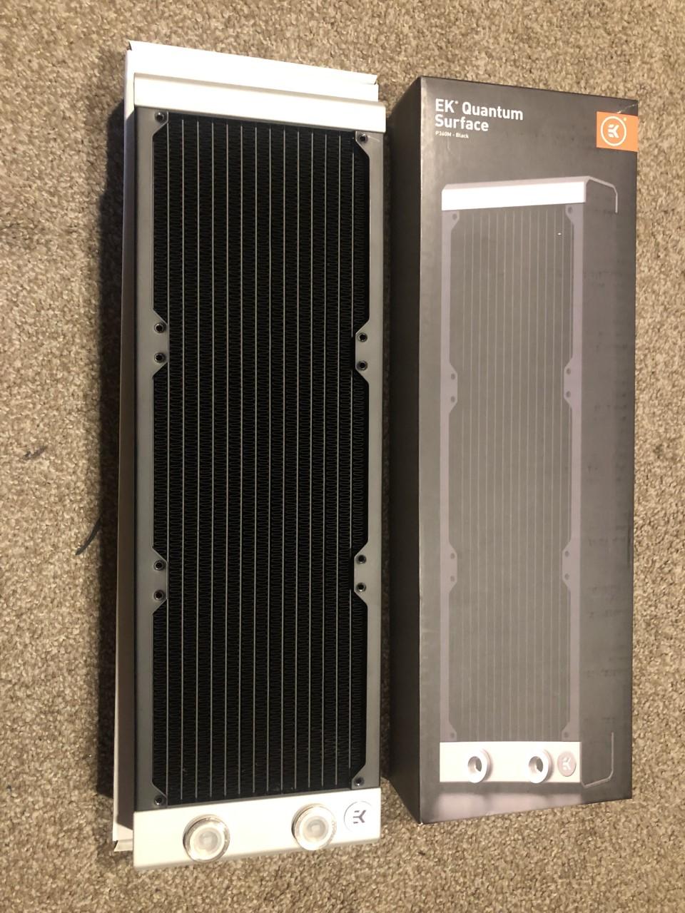 EK Quantum Surface P360M Radiator