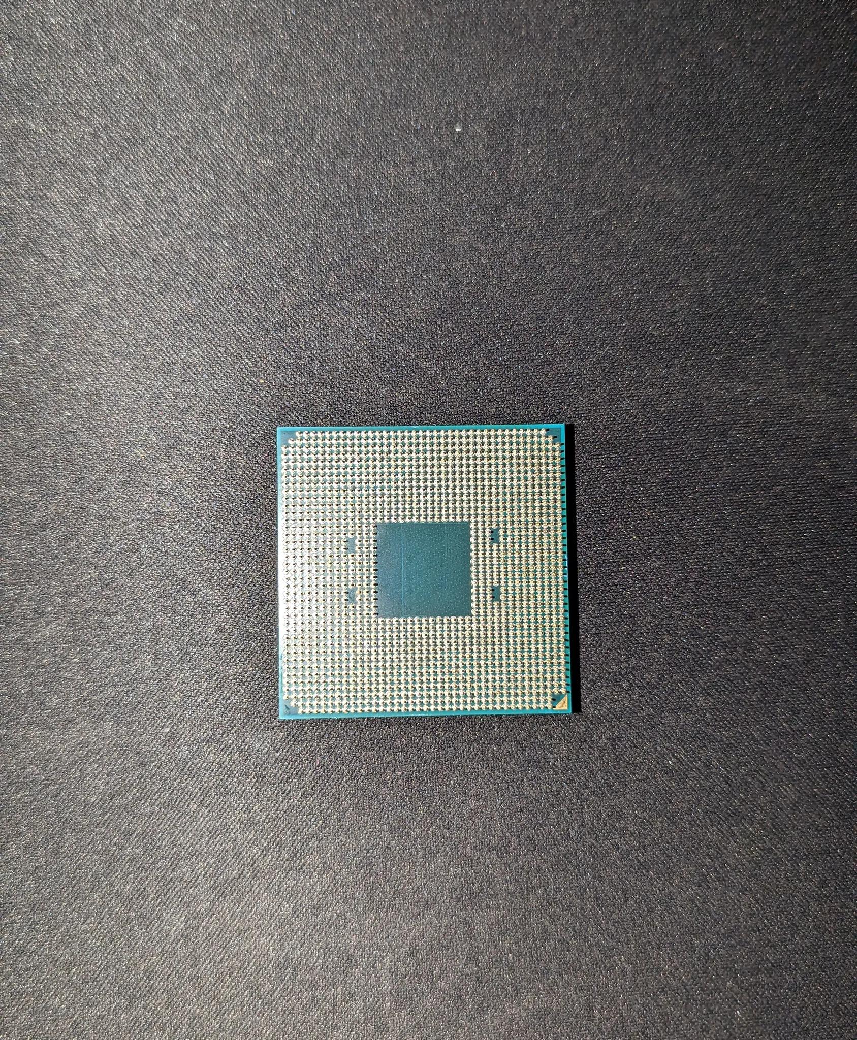 USED AMD Ryzen 7 5800X3D