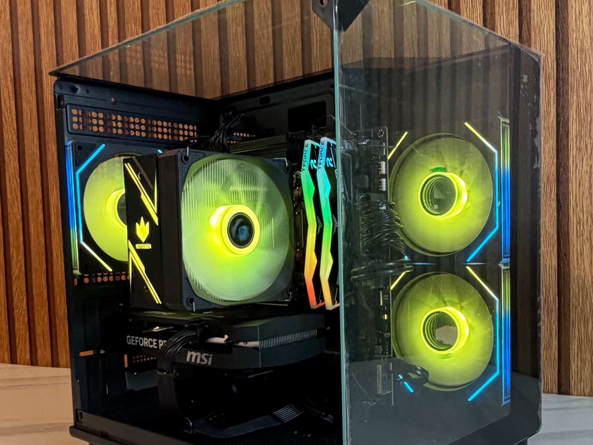 RTX 5060 | RYZEN 5 7600X | 16GB DDR5 | 1TB NVME | 650W