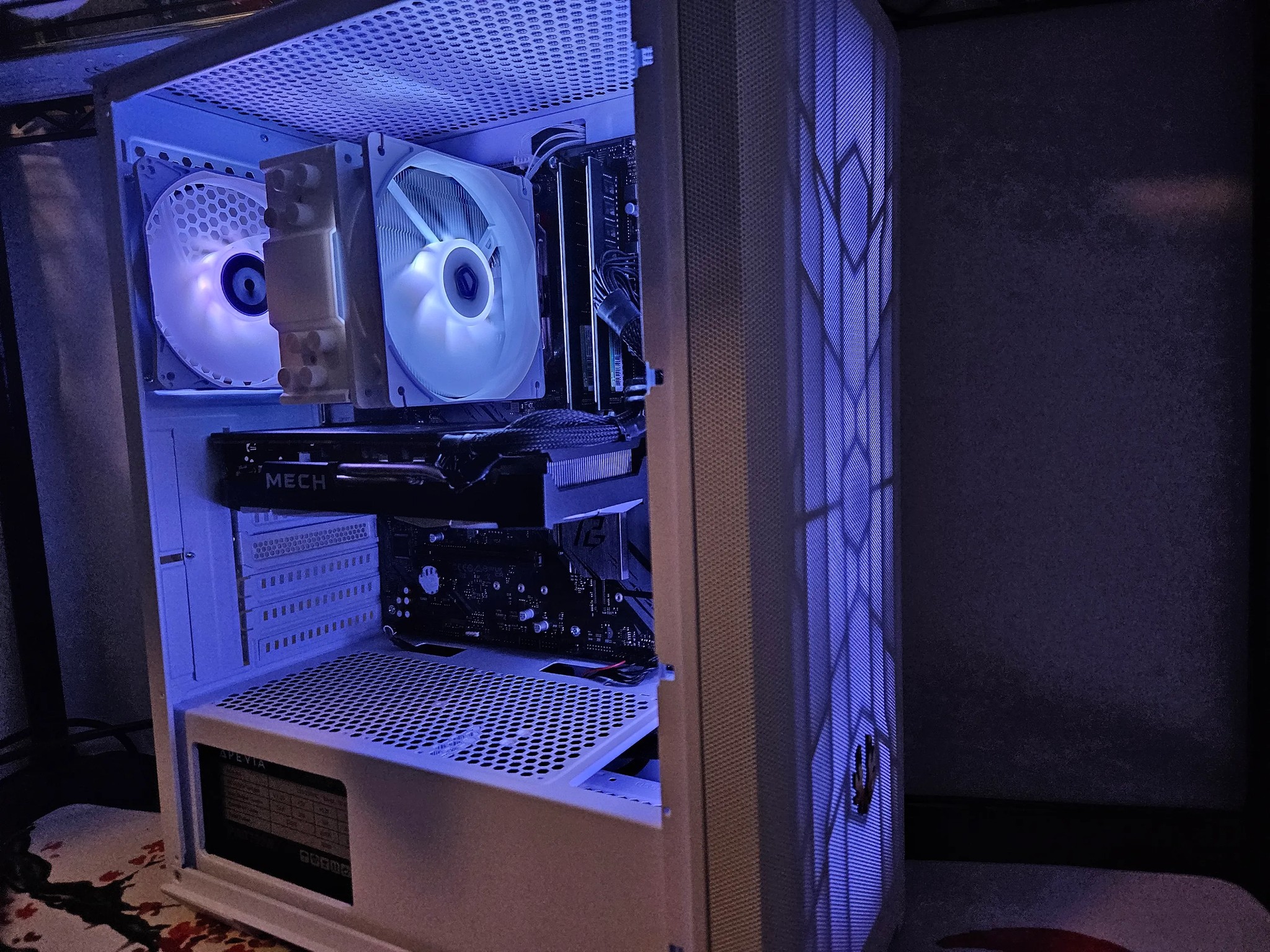 END OF SUMMER SALE! Gaming Rig Ryzen 5 / 32GB DDR4/ 1TB SSD / RX 6600