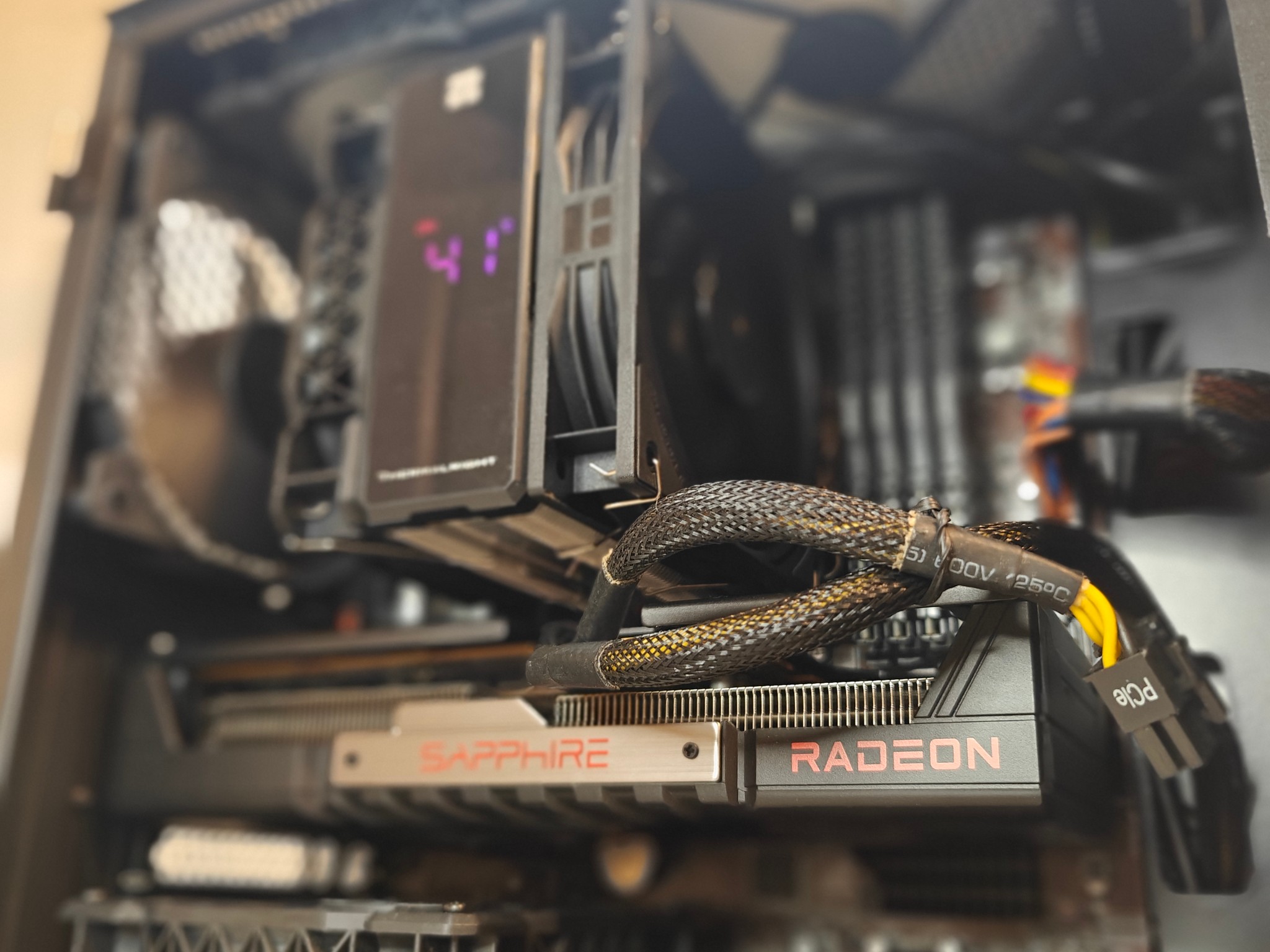 🏆🐐💸 AM4 Still Lives!!!! | Ryzen 7 5800XT | Radeon RX 9060 XT 16GB | 32GB DDR4 RAM | 1TB NVMe SSD