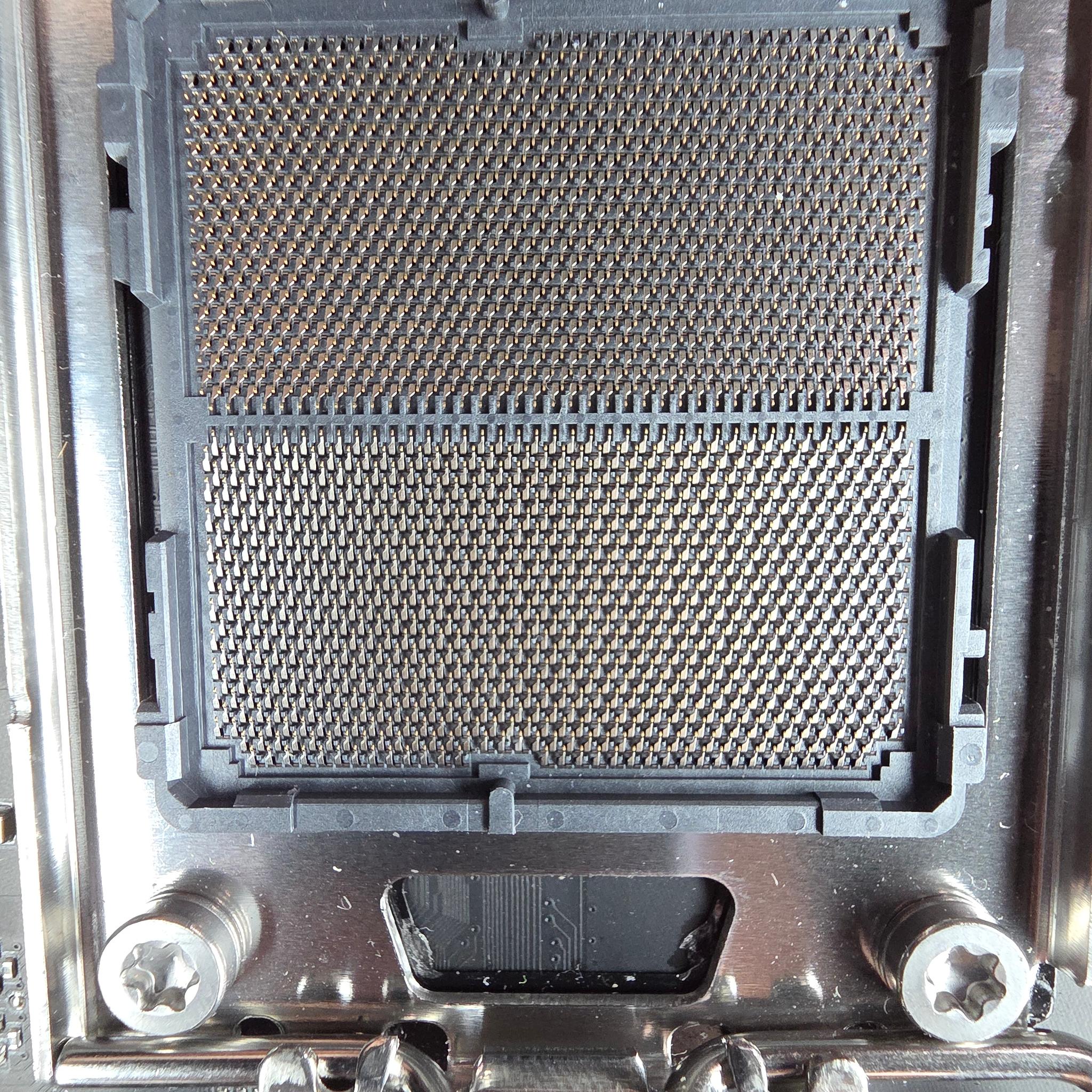 Gigabyte B650 Aorus Elite AX AM5 - FOR PARTS