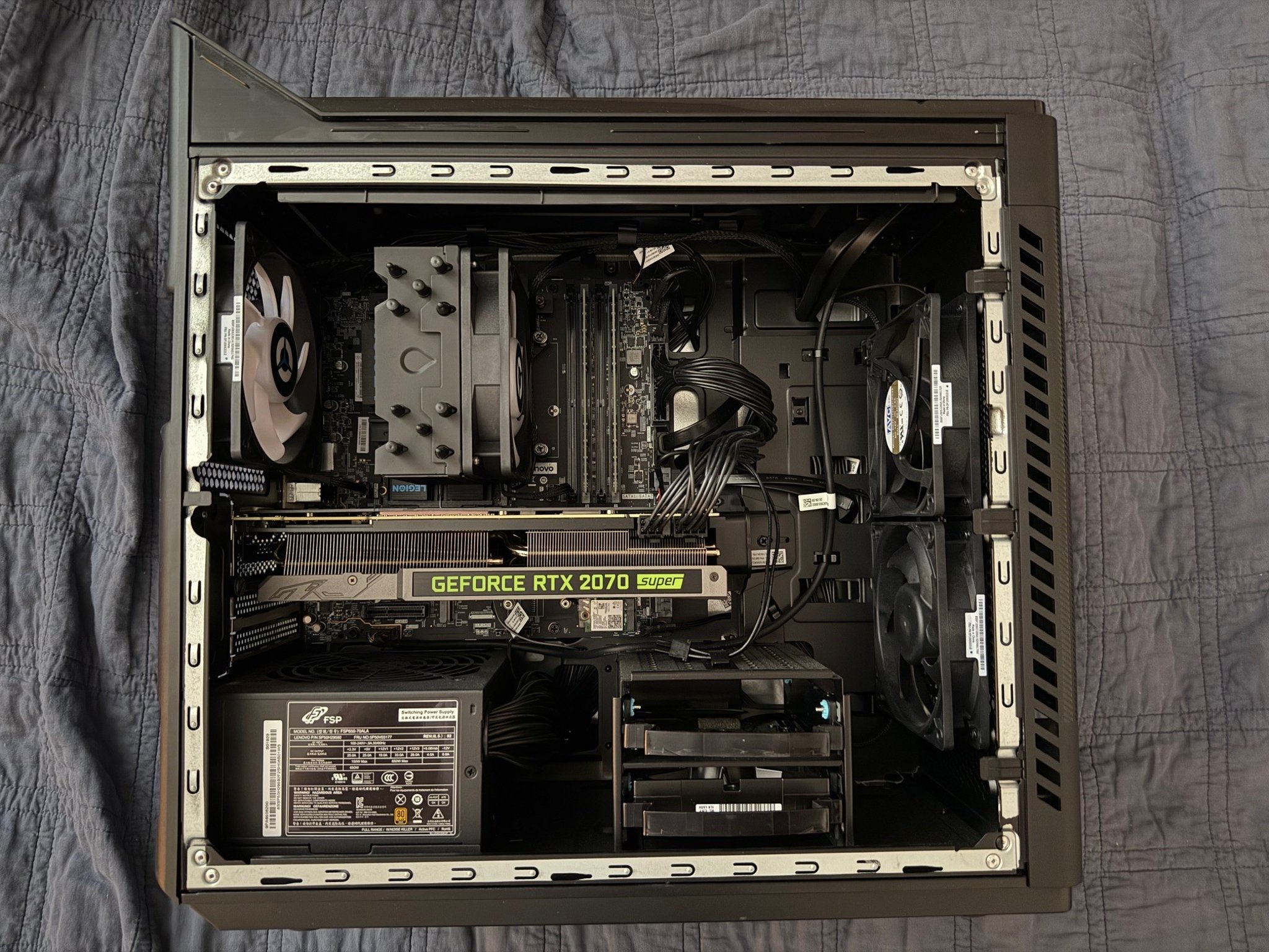 Lenovo Legion T5 28IMB05 90NC