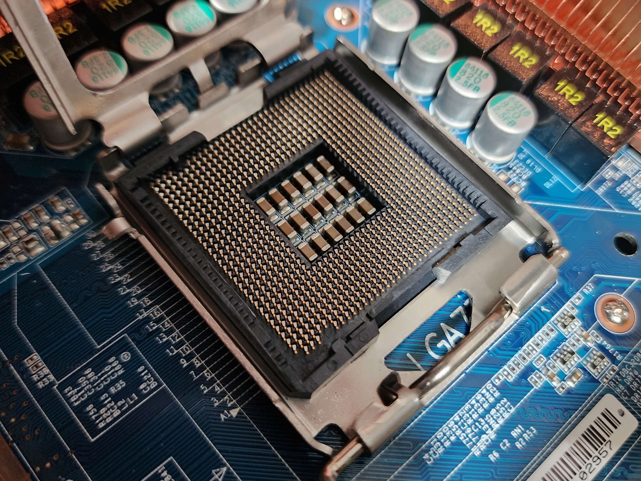 Gigabyte GA-965P-DQ6 // Intel Core 2 Quad Q9650 // Corsair XMS2 4x2GB 8GB 800MHz