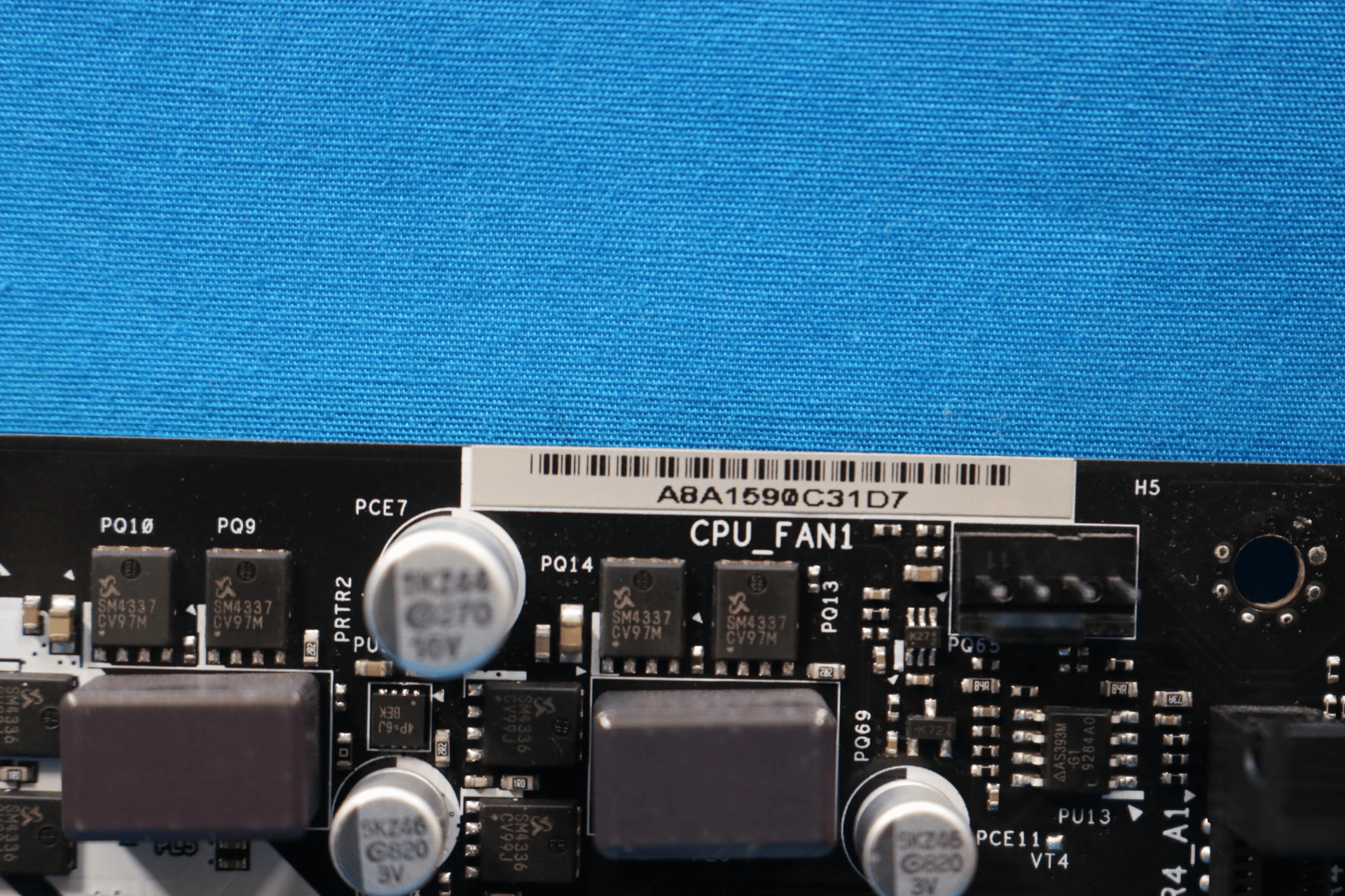 *Newest BIOS Version* ASRock A320M-HDV R4.0 AMD Socket AM4 MicroATX DDR4 Desktop Motherboard & I/O