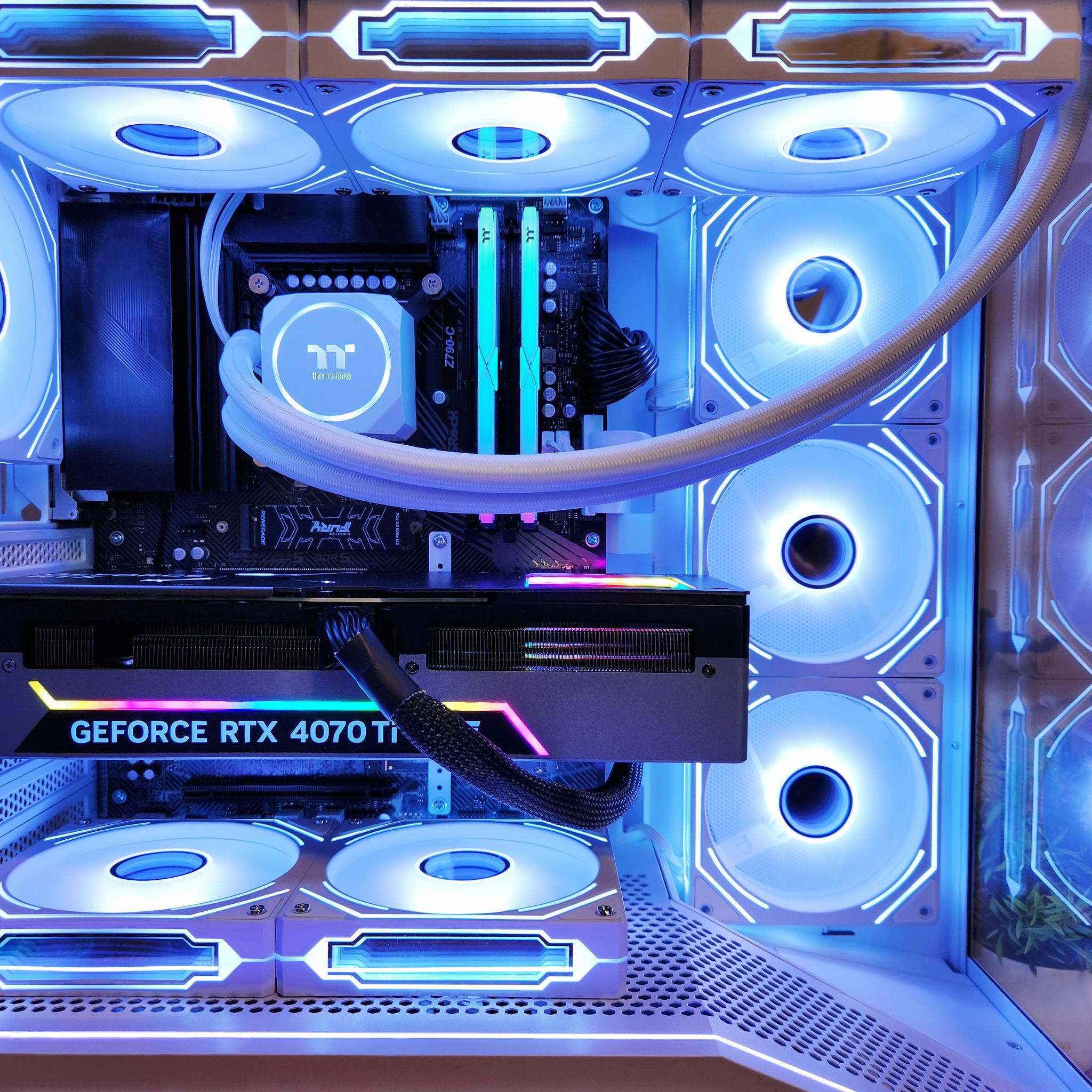 ❄️Arctic Sentinel❄️ | I9 13900KF | RTX 4070 Ti SUPER | 32GB DDR5 | 2TB SSD | 1200W | WINDOWS 11 PRO