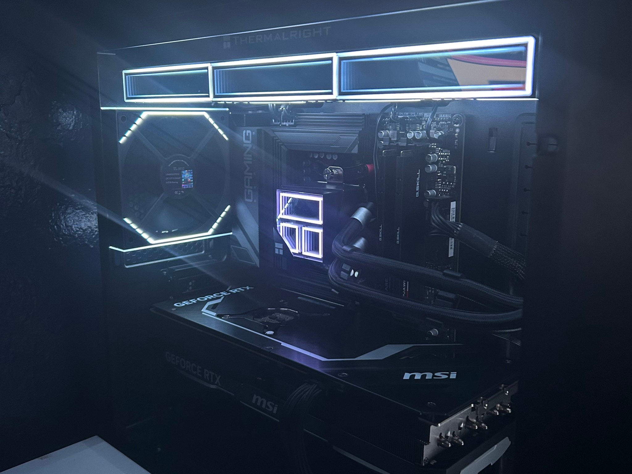 4080 SUPER & 7 7700X GAMING PC