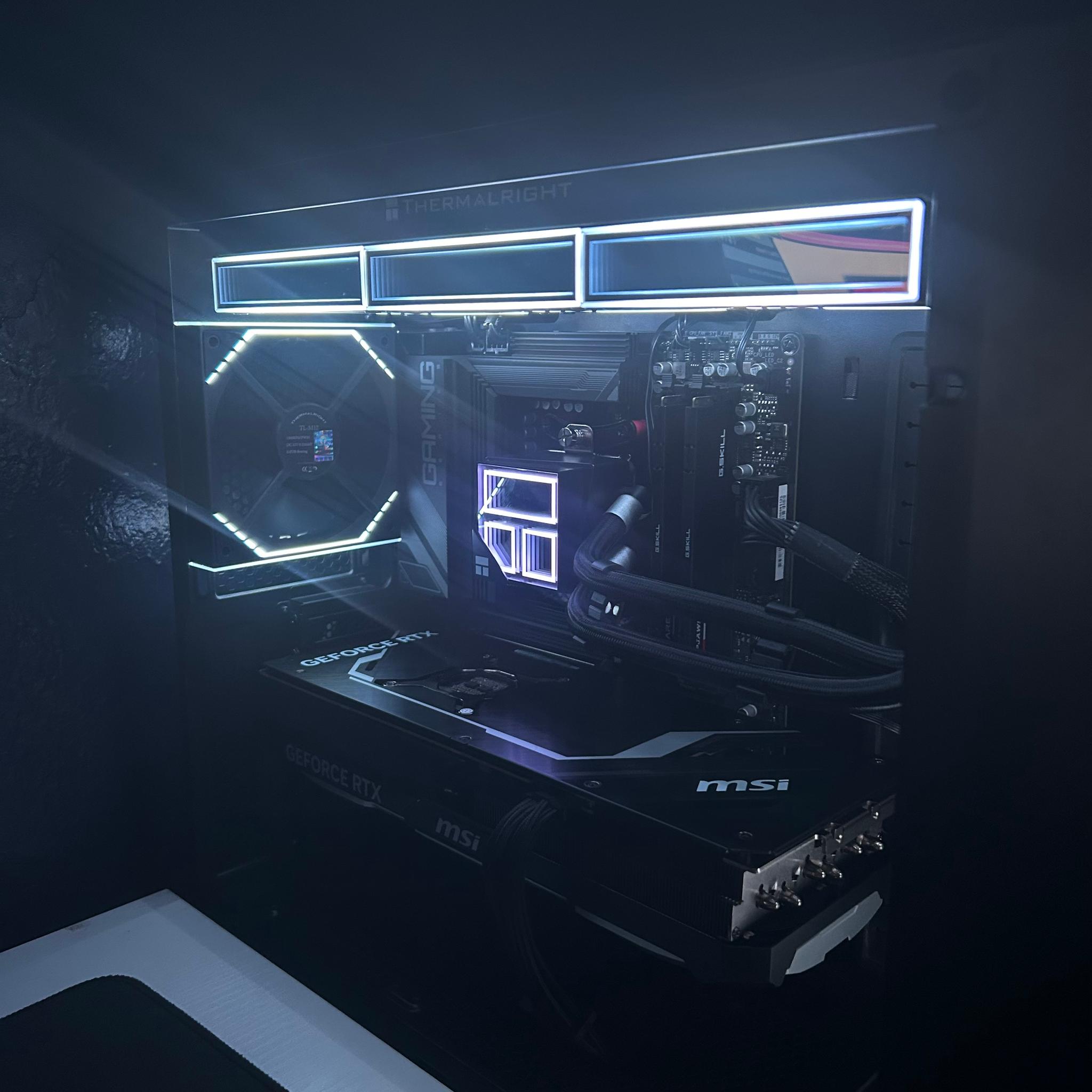 4080 SUPER & 7 7700X GAMING PC