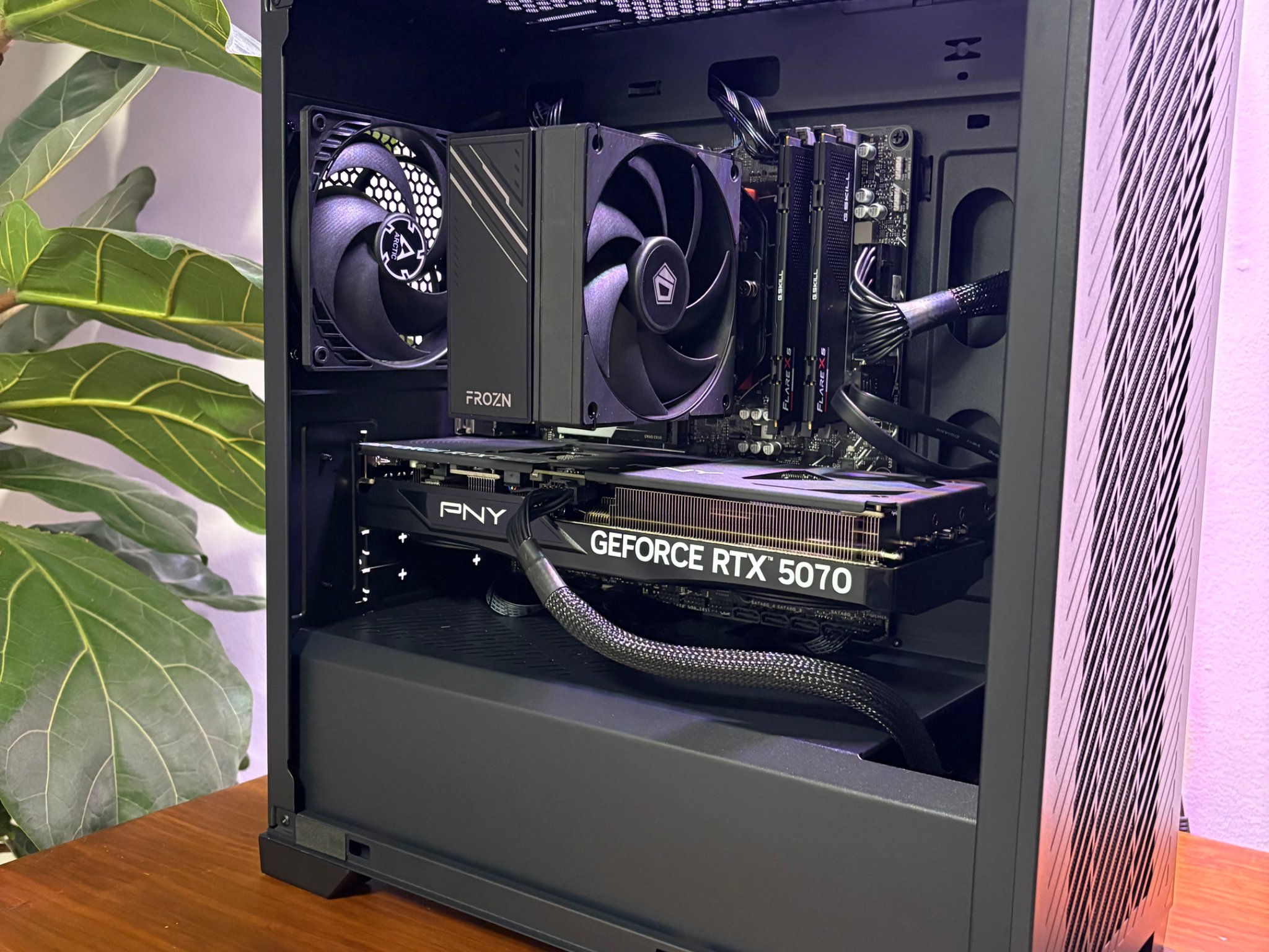 RTX 5070 | Ryzen 5 9600X | 32GB DDR5 | 1TB SSD | 750W PSU | 4 x Fans | WiFi